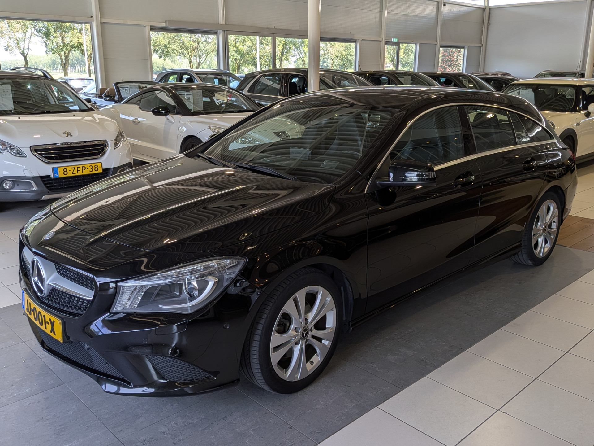 Foto van Mercedes-Benz Cla 180