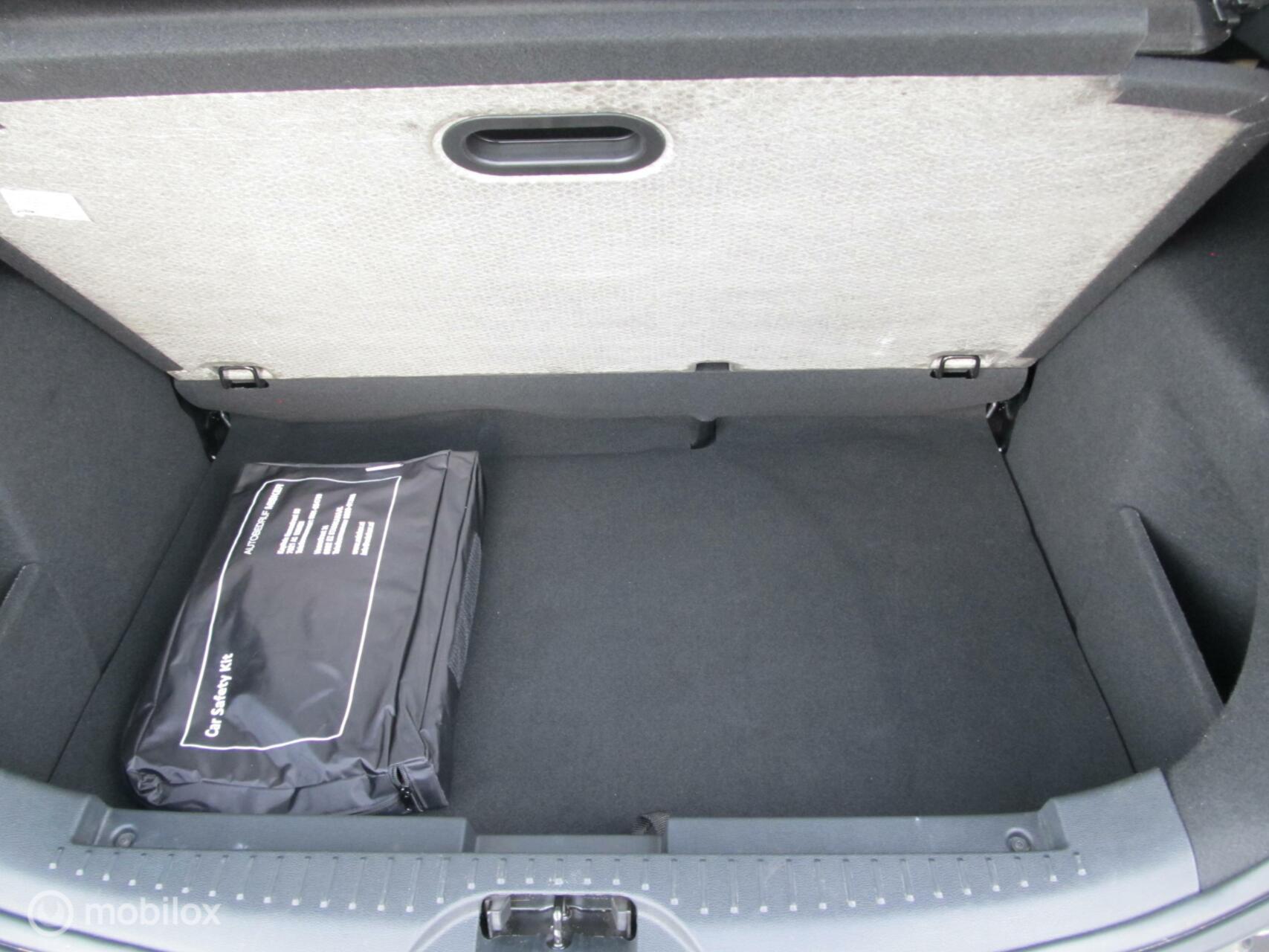 Foto van Ford B-max