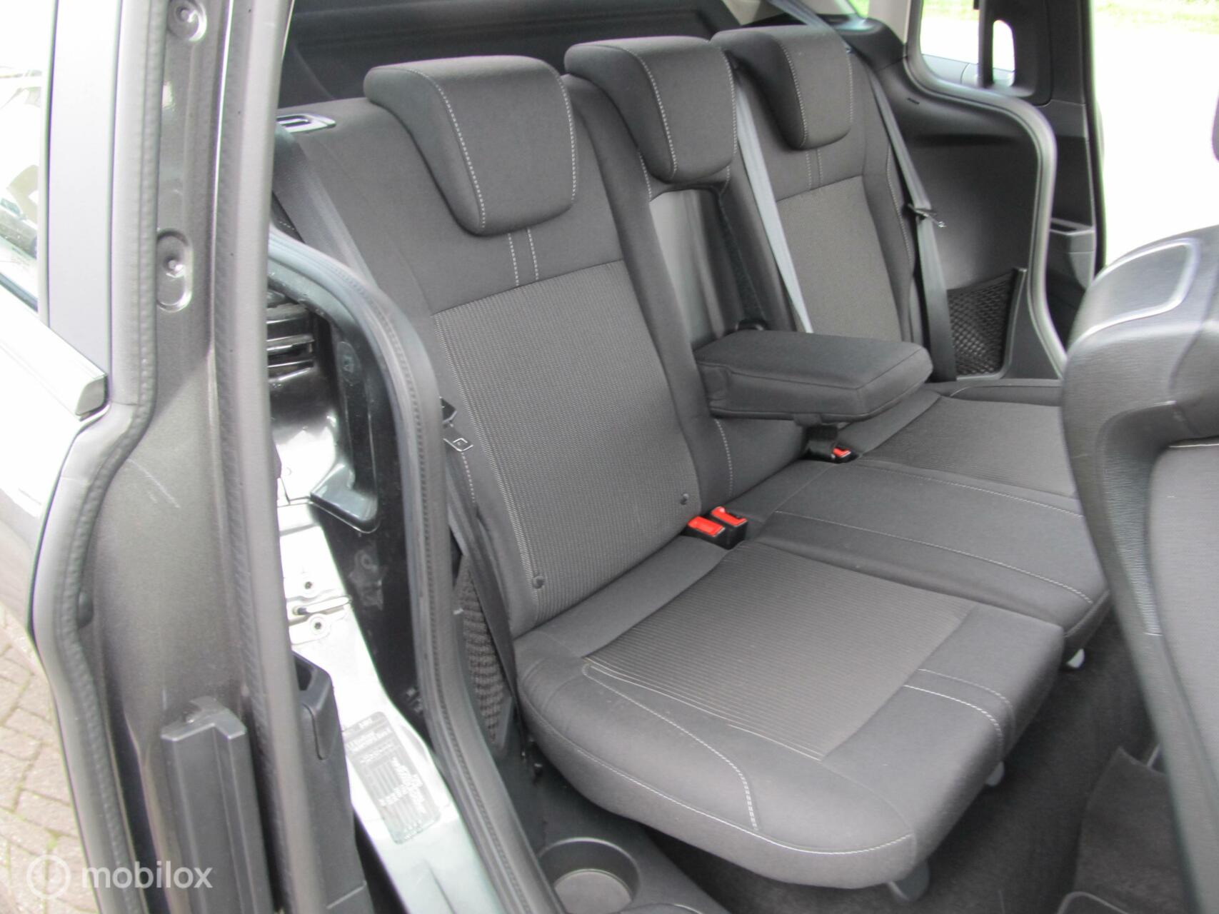 Foto van Ford B-max