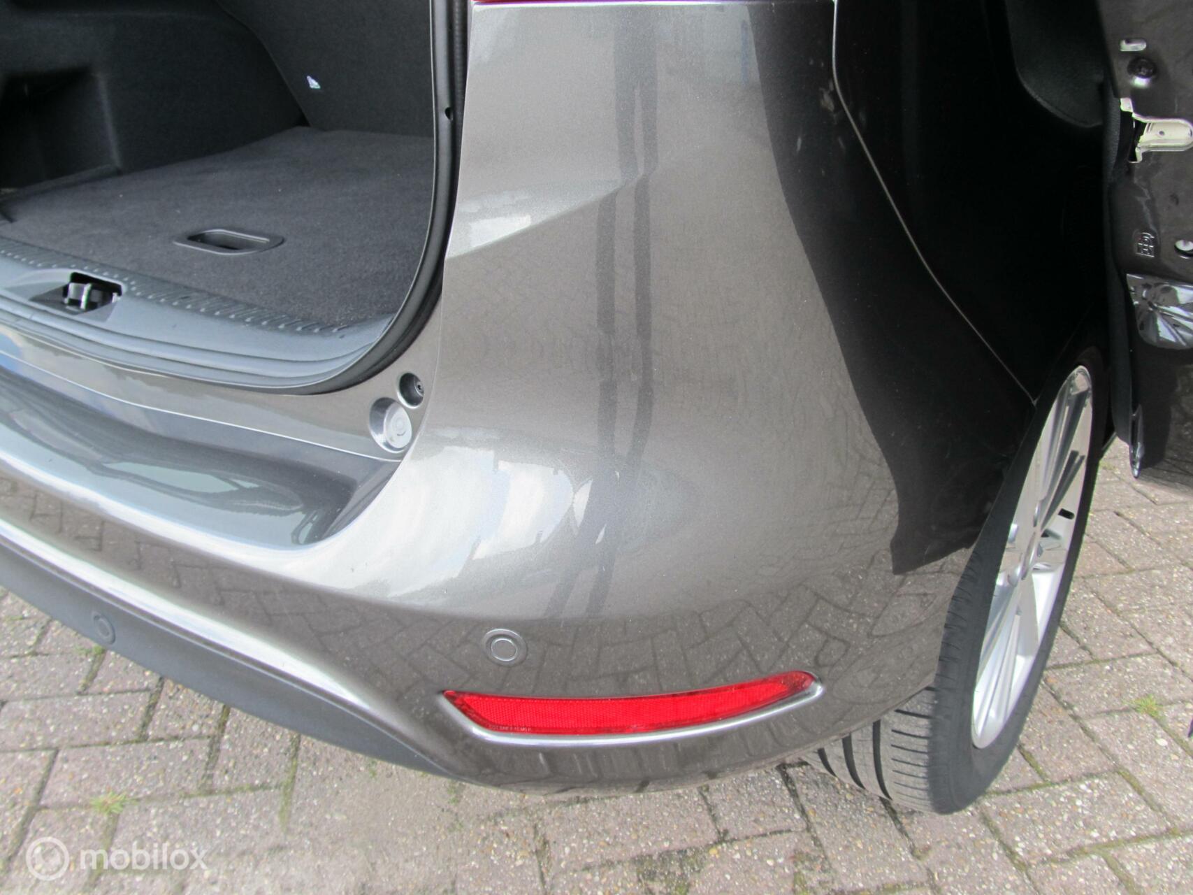 Foto van Ford B-max