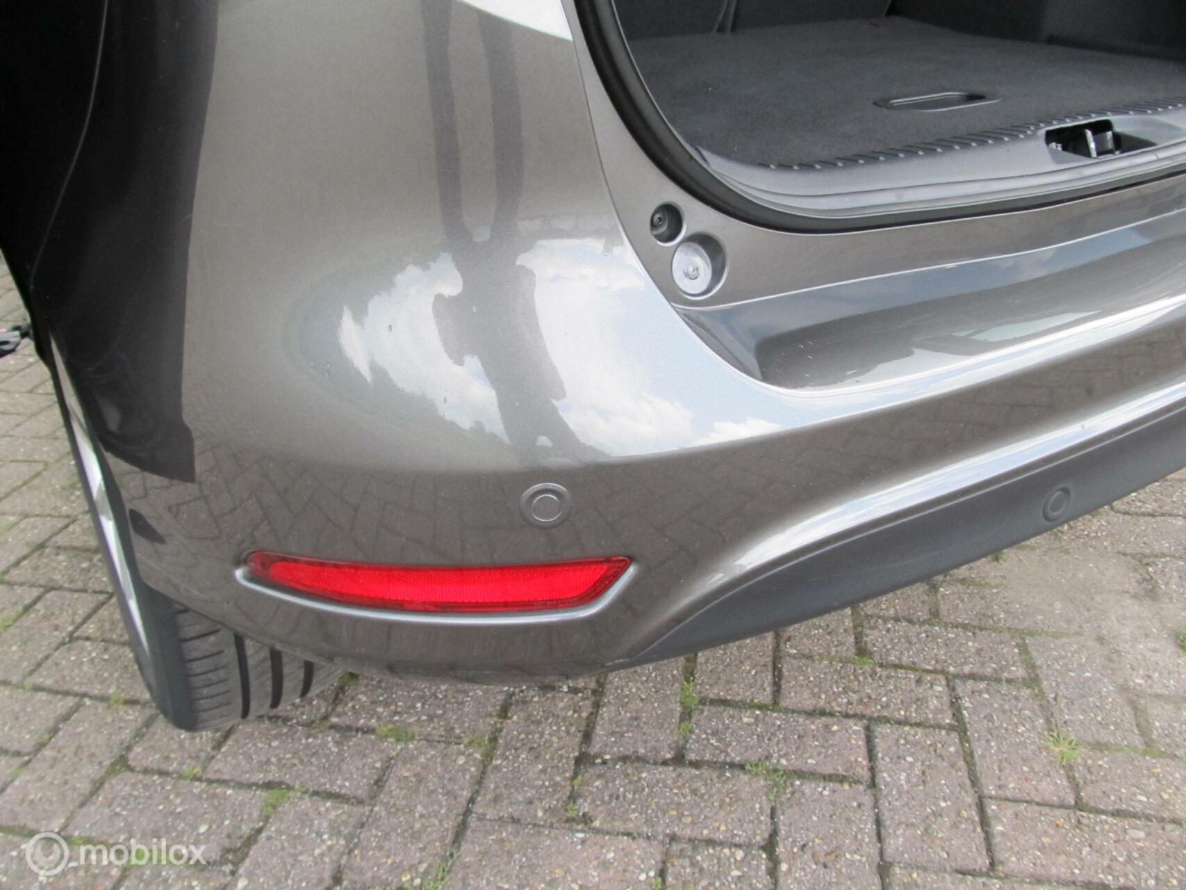 Foto van Ford B-max