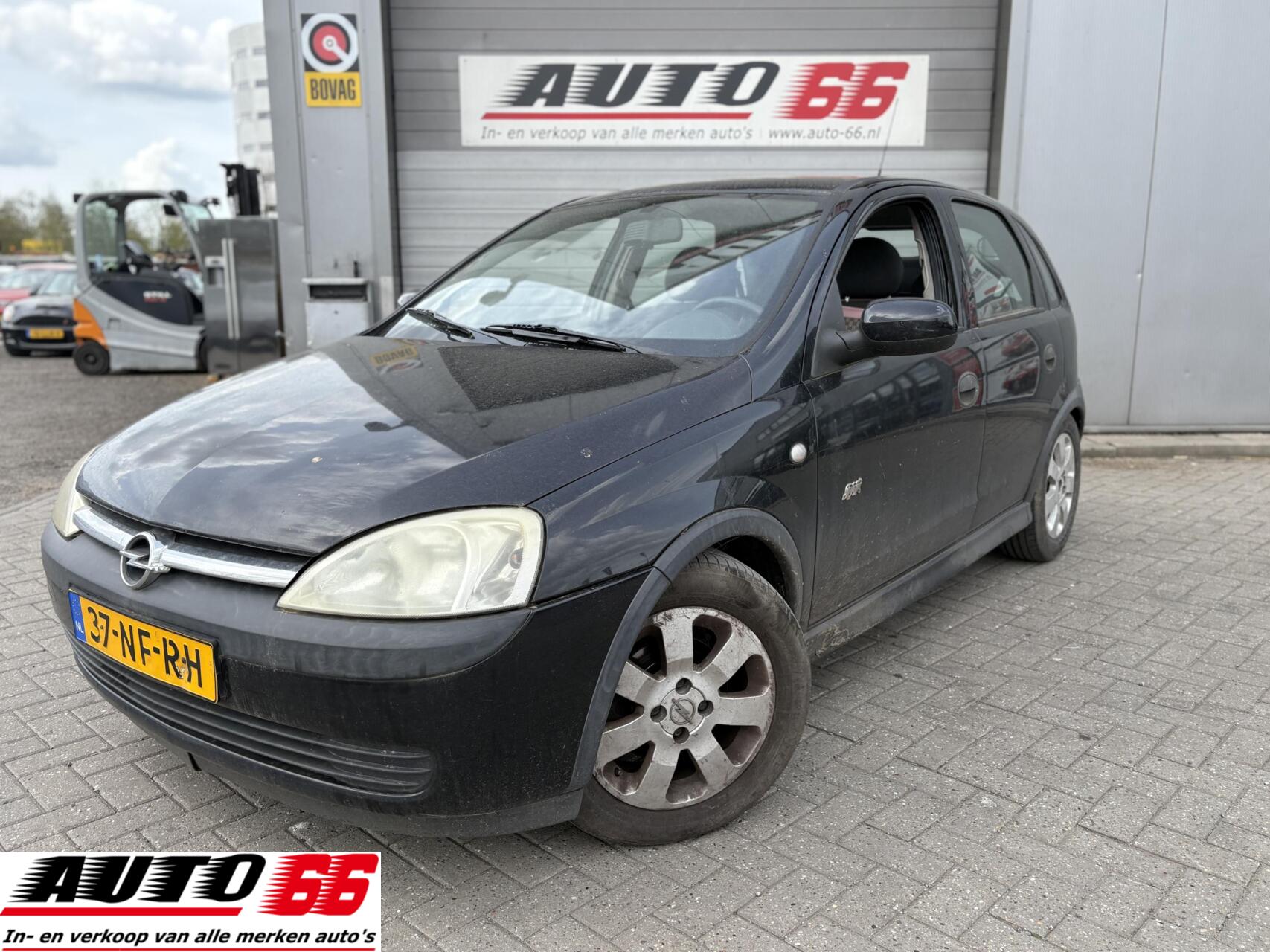 Opel Corsa-c 1.4-16V Cosmo APK tot 04-2027 2003 - voorkant