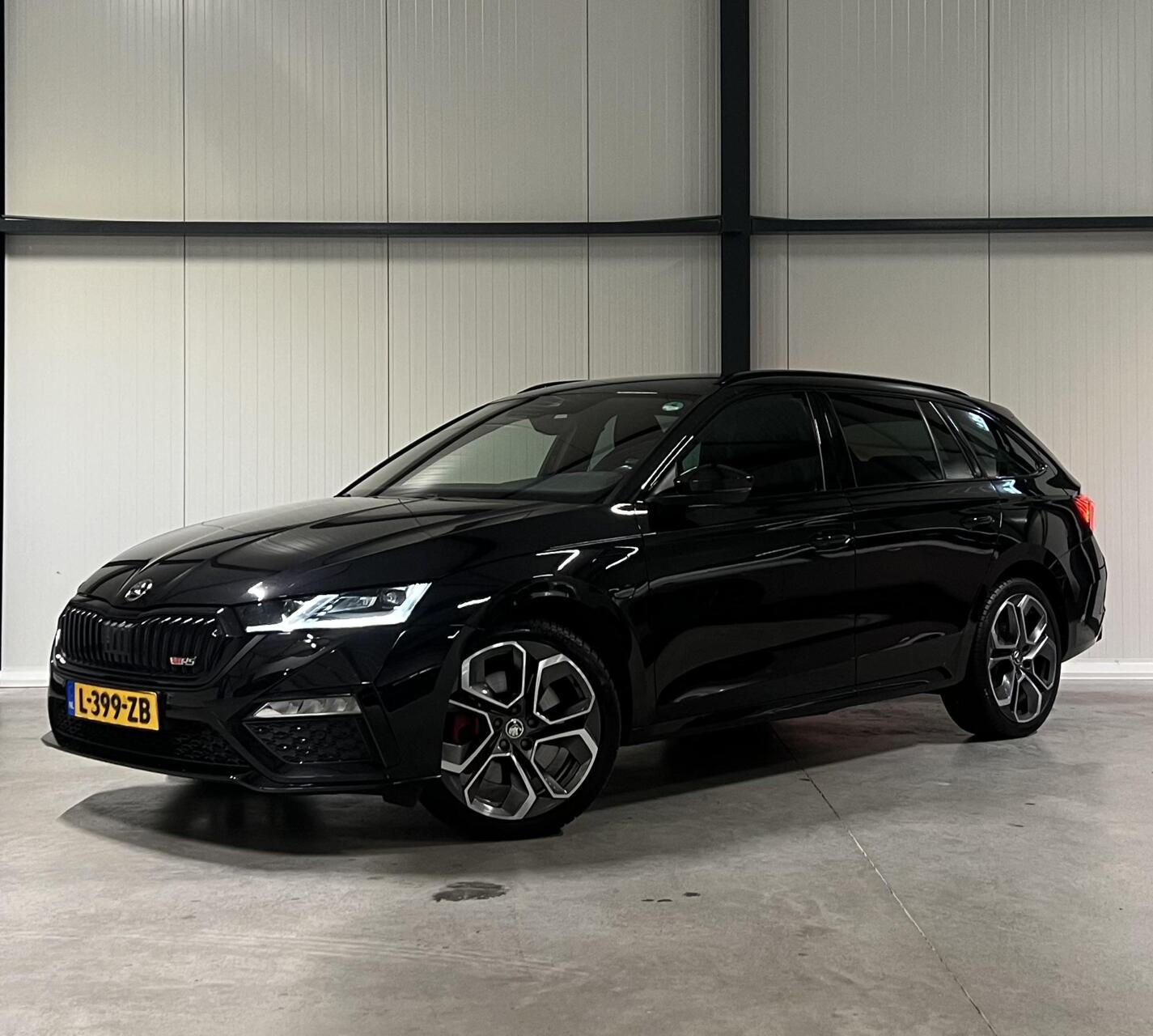 Skoda Octavia 1.4 TSI RS 245PK iV PHEV Virtual Camera 2021 - voorkant
