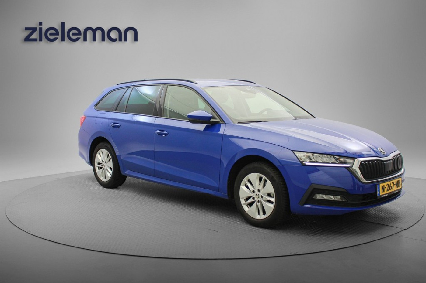 Skoda Octavia Combi 1.0 TSI Business Edition - Digitaal Cockpit, Carplay, Navi, Cruise, PDC 2021 - voorkant