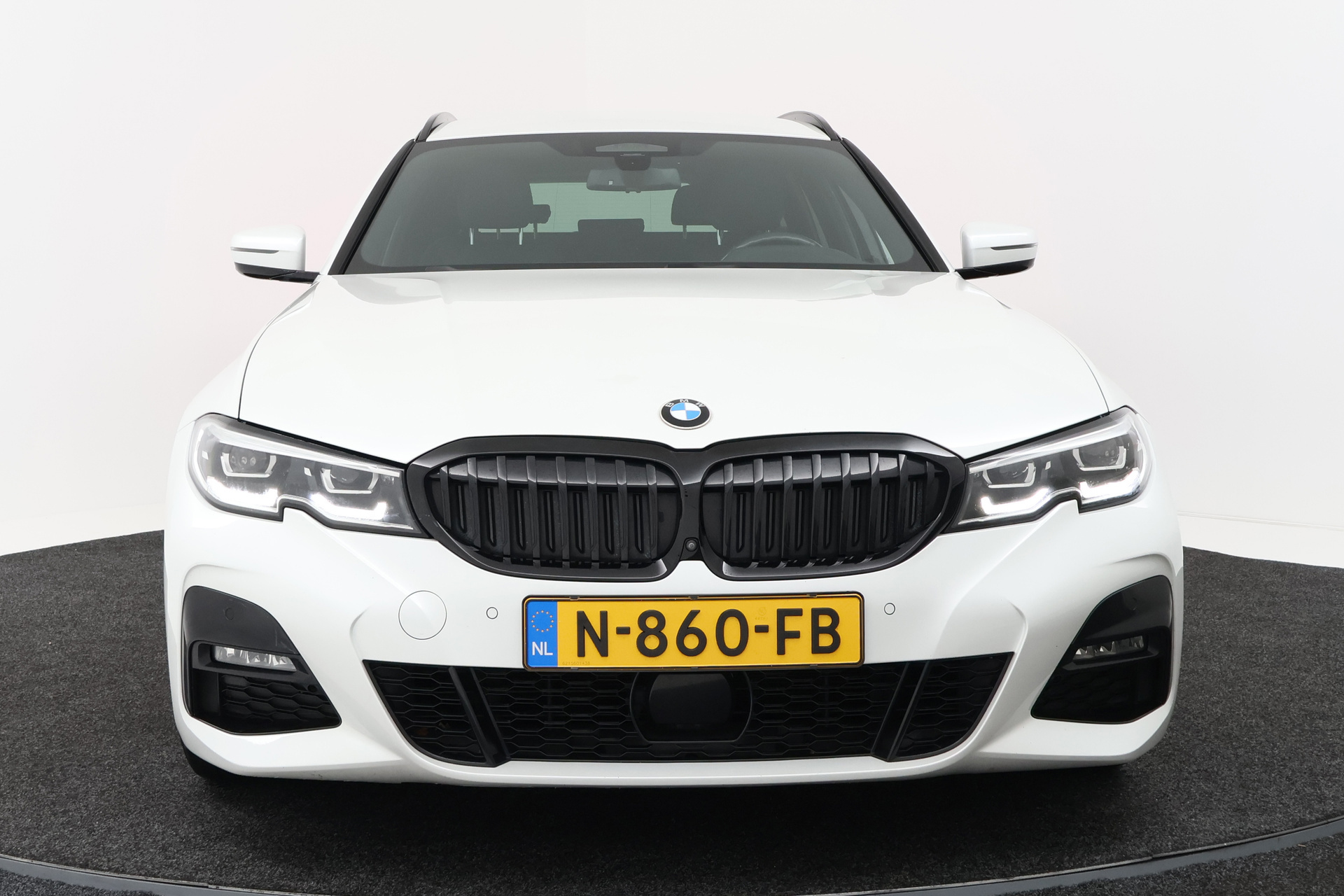 Foto van BMW 330i