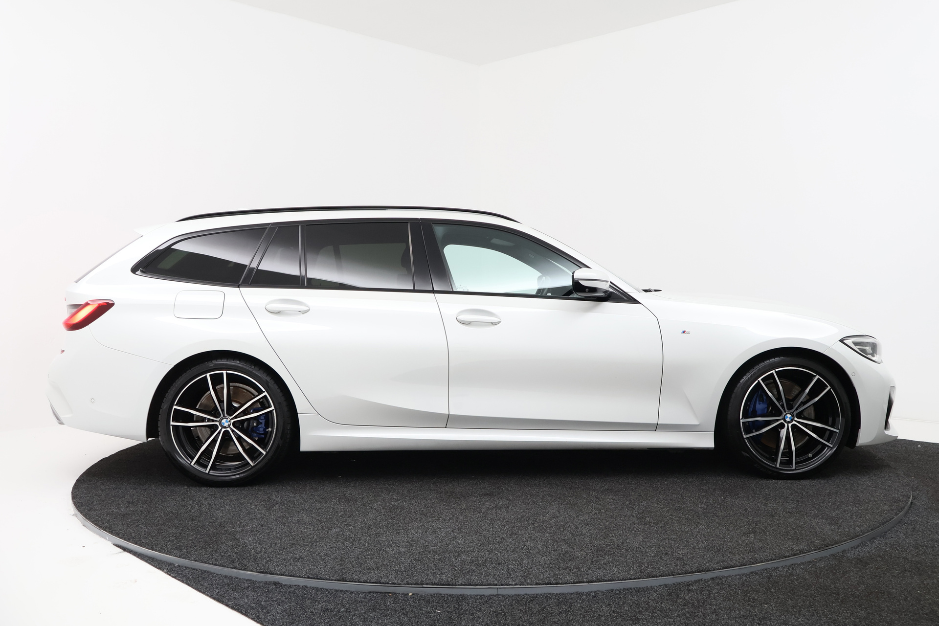Foto van BMW 330i