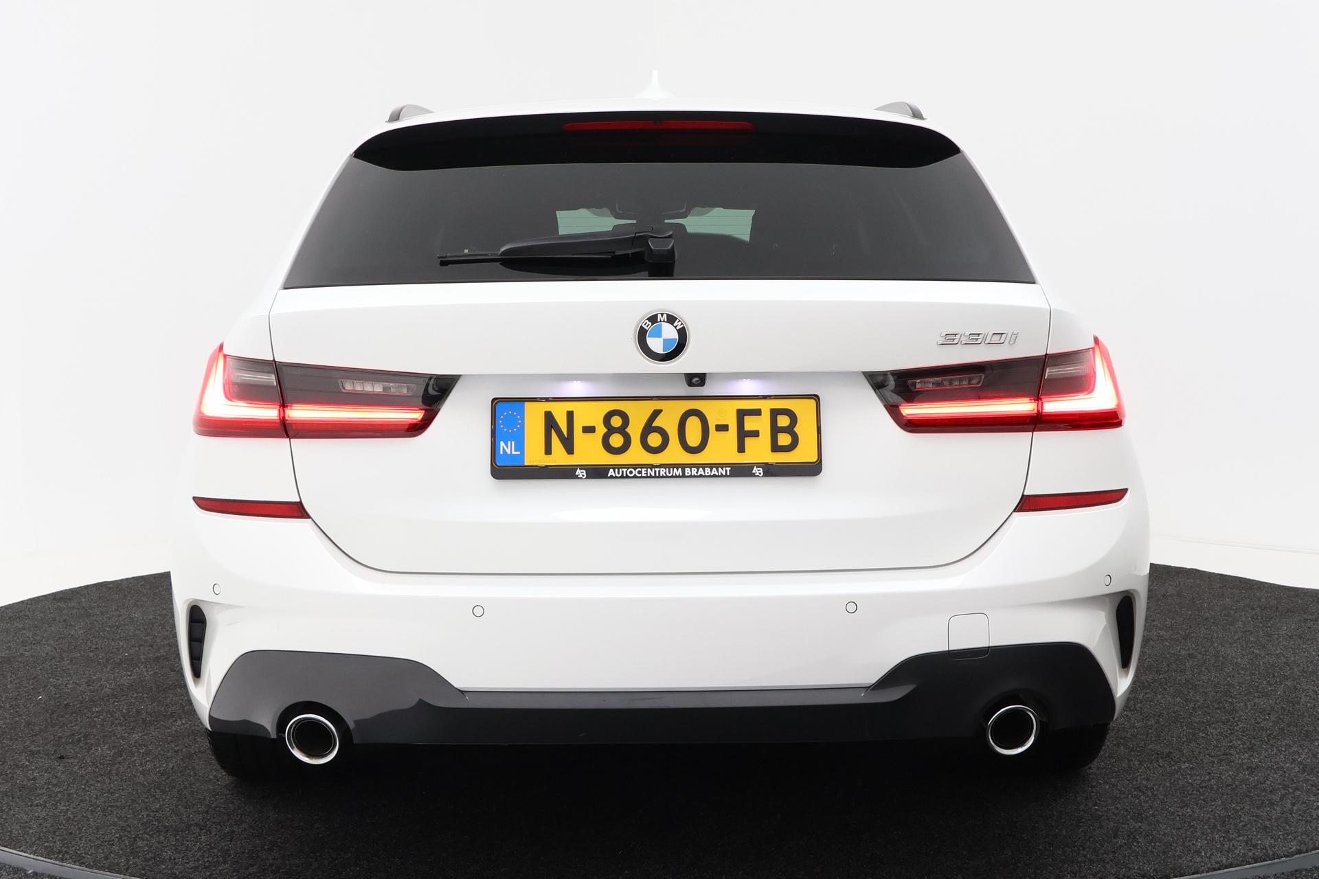 Foto van BMW 330i
