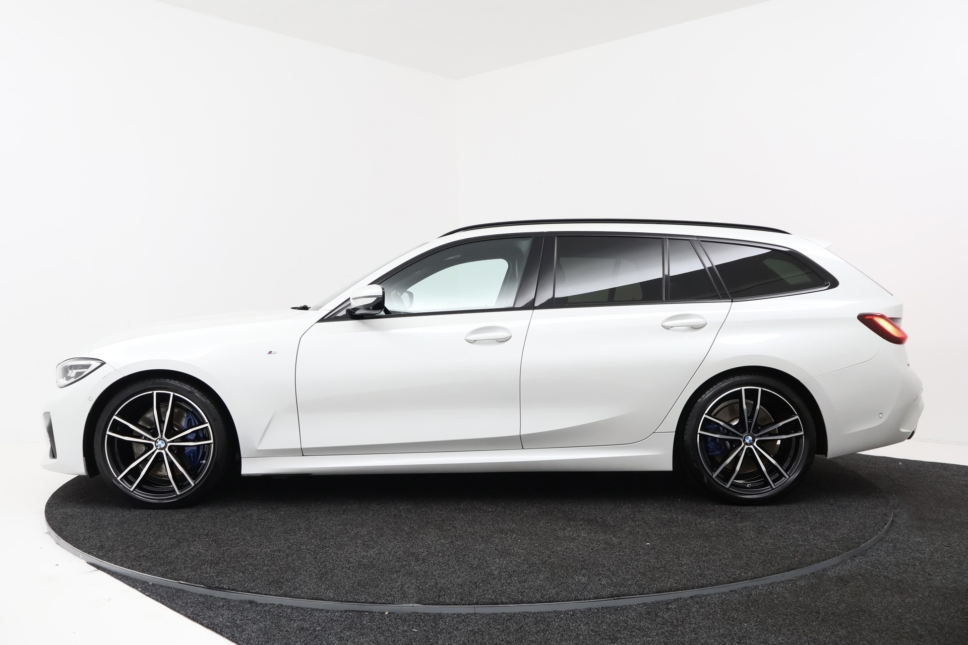 Foto van BMW 330i