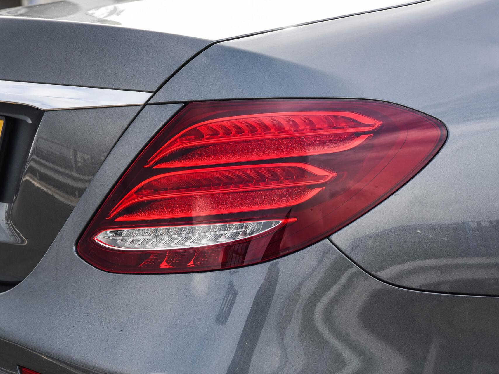 Foto van Mercedes-Benz E 220 D