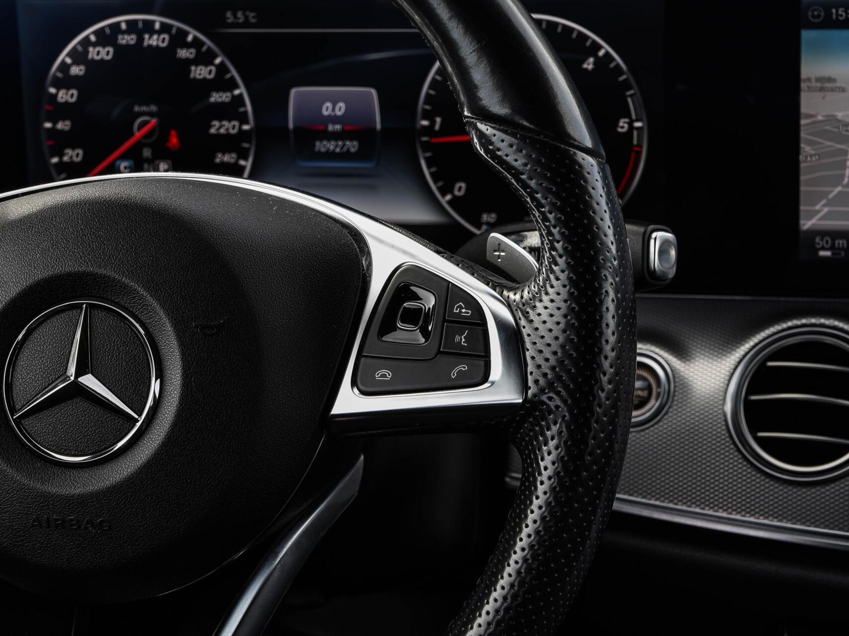 Foto van Mercedes-Benz E 220 D