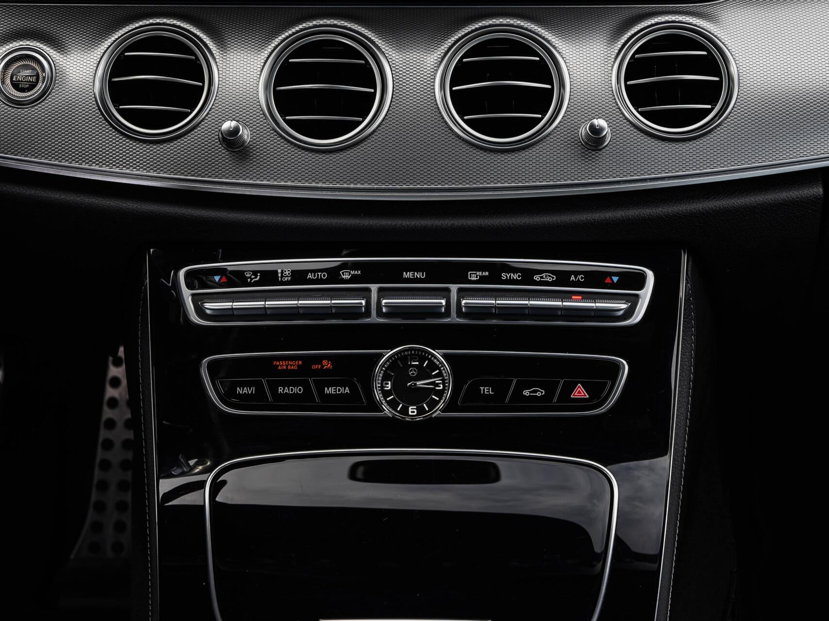 Foto van Mercedes-Benz E 220 D