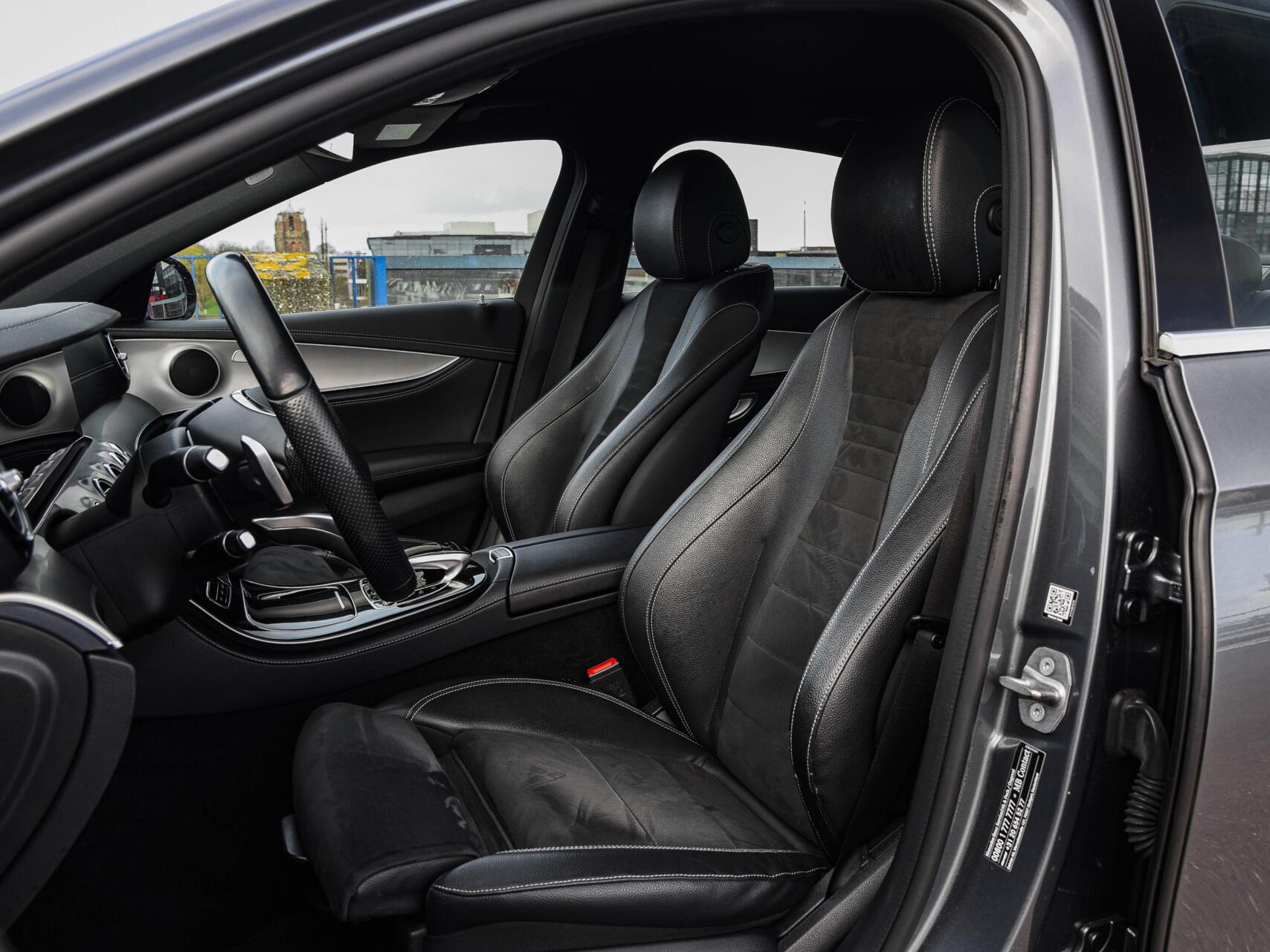 Foto van Mercedes-Benz E 220 D
