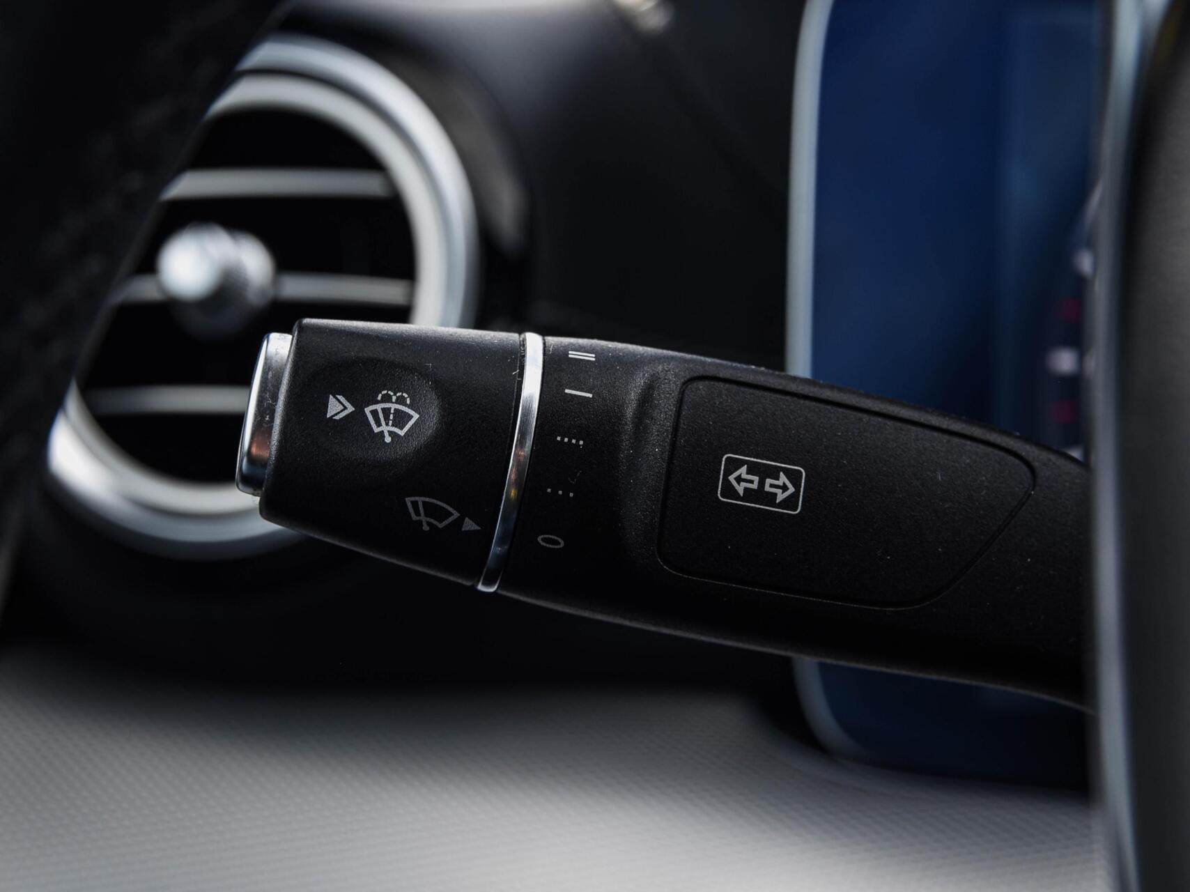 Foto van Mercedes-Benz E 220 D