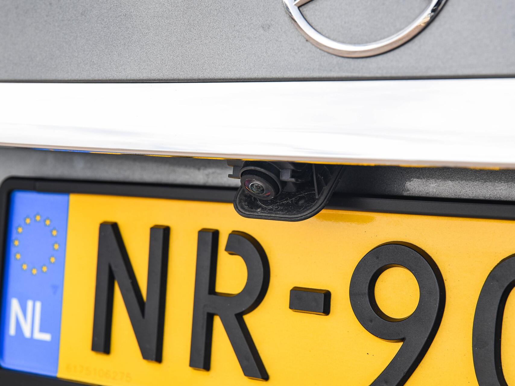 Foto van Mercedes-Benz E 220 D