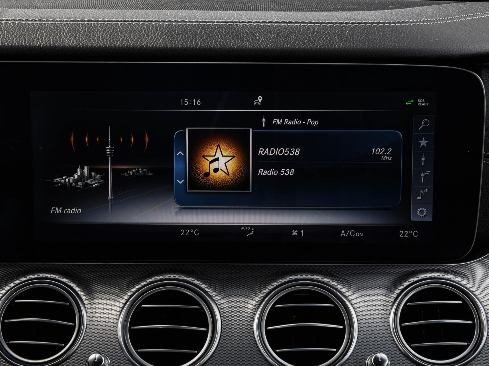 Foto van Mercedes-Benz E 220 D