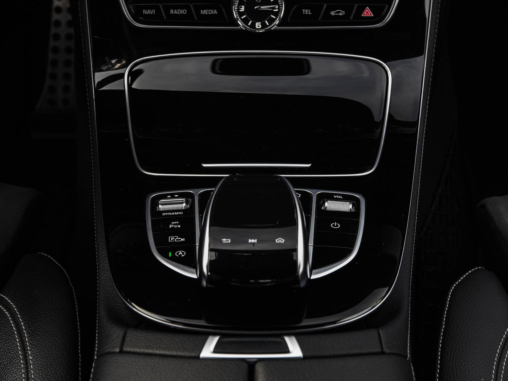 Foto van Mercedes-Benz E 220 D