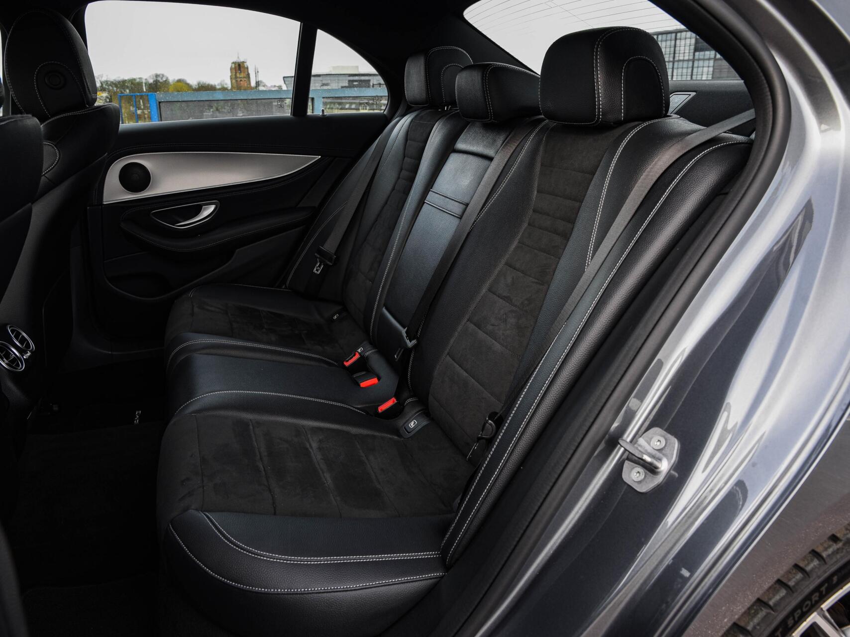 Foto van Mercedes-Benz E 220 D