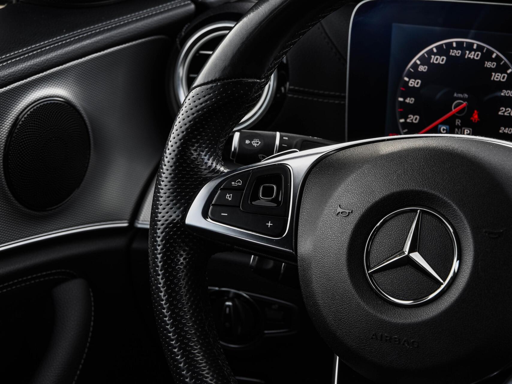 Foto van Mercedes-Benz E 220 D