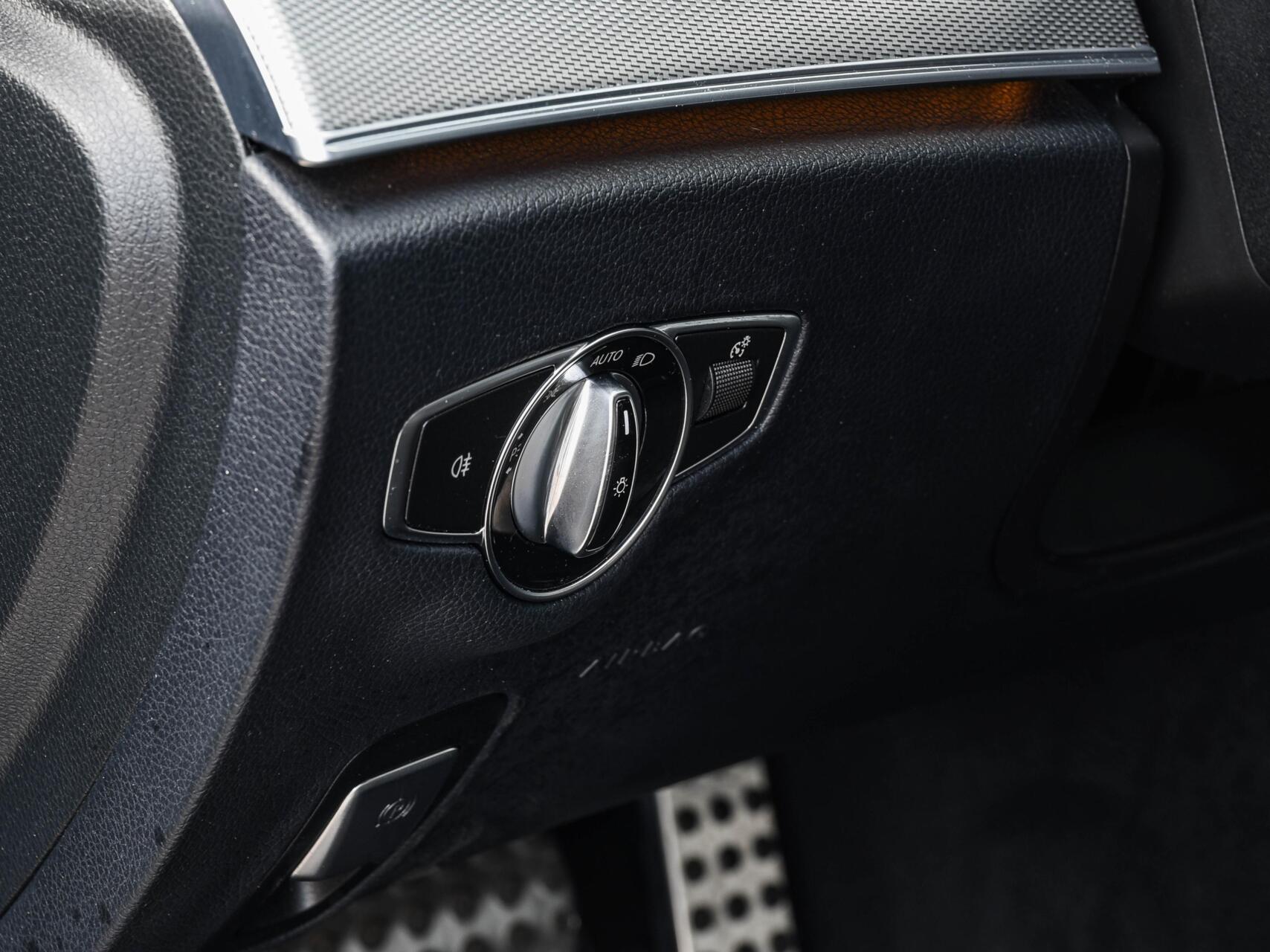 Foto van Mercedes-Benz E 220 D