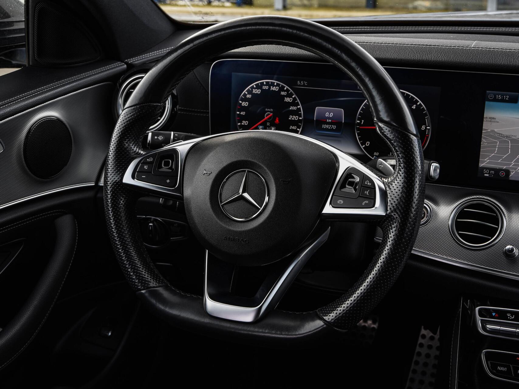 Foto van Mercedes-Benz E 220 D