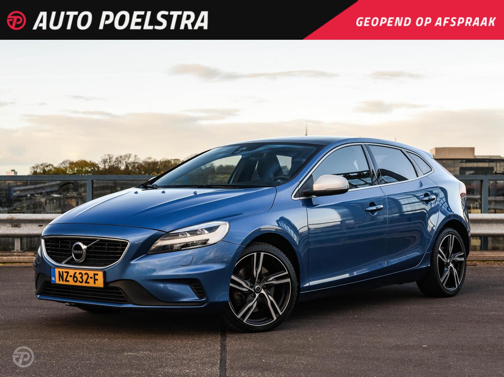 Volvo V40 2.0 D3 150 PK Business Sport R-Design Panoramadak Harman Kardon LED Standkachel Trekhaak Stoelverwarming 18" 2017 - voorkant