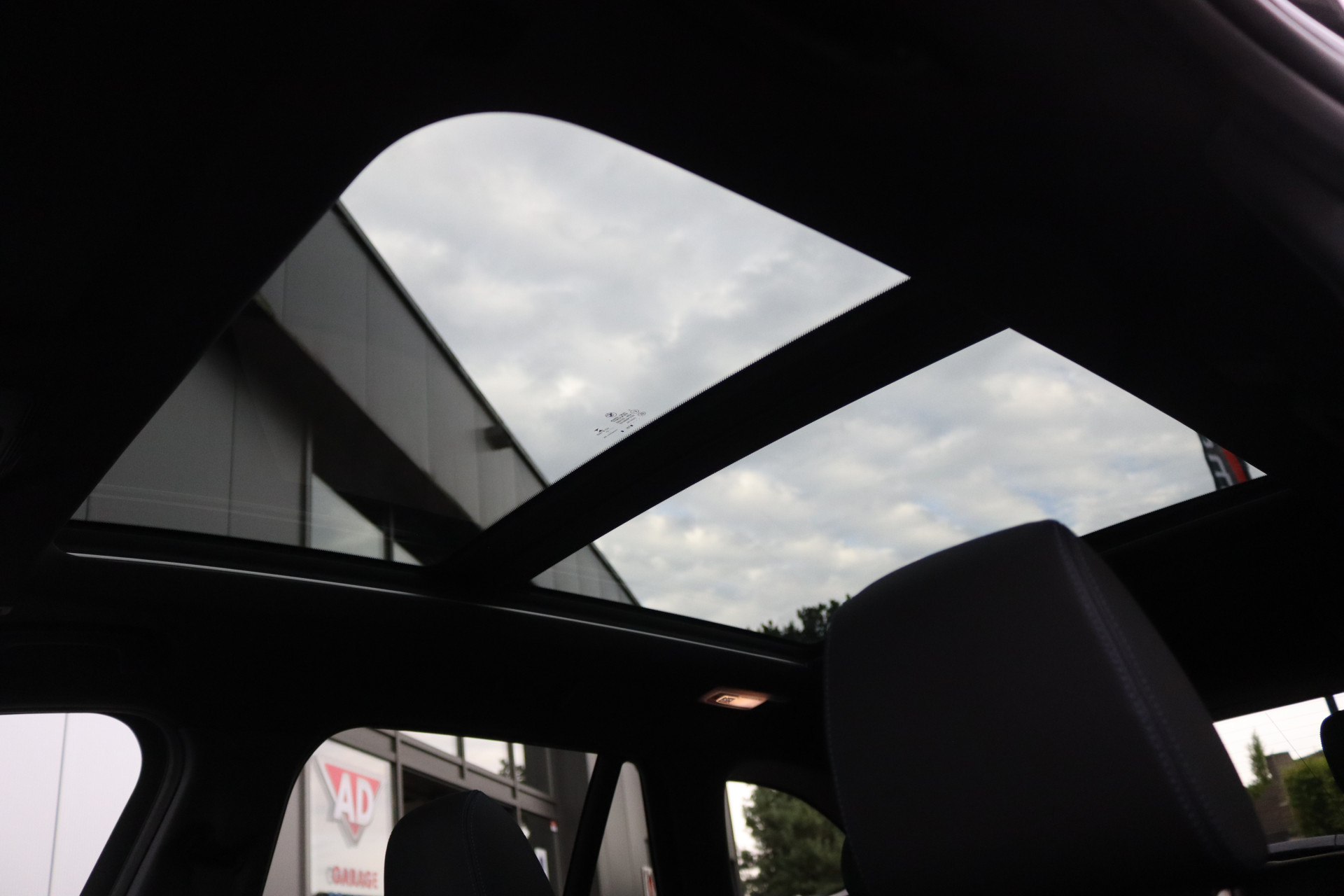 Foto van BMW X1 Xdrive25e