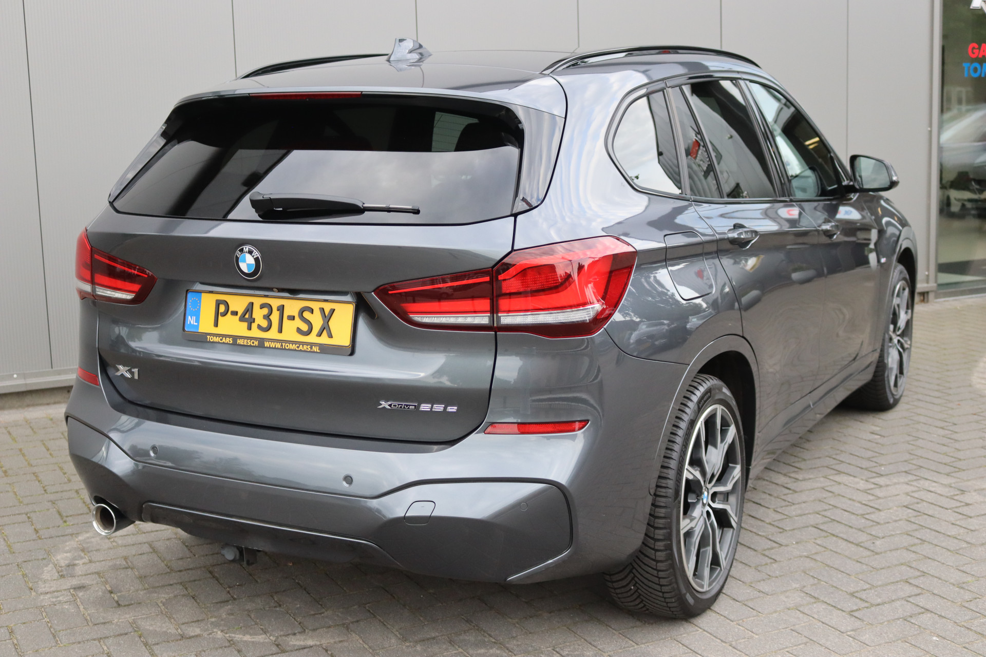 Foto van BMW X1 Xdrive25e