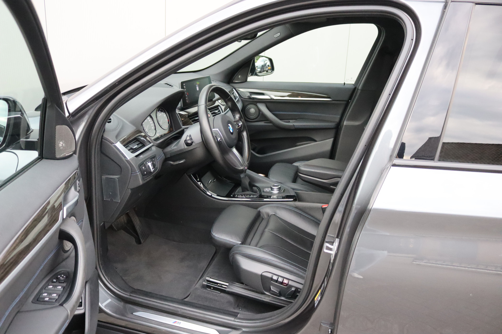Foto van BMW X1 Xdrive25e