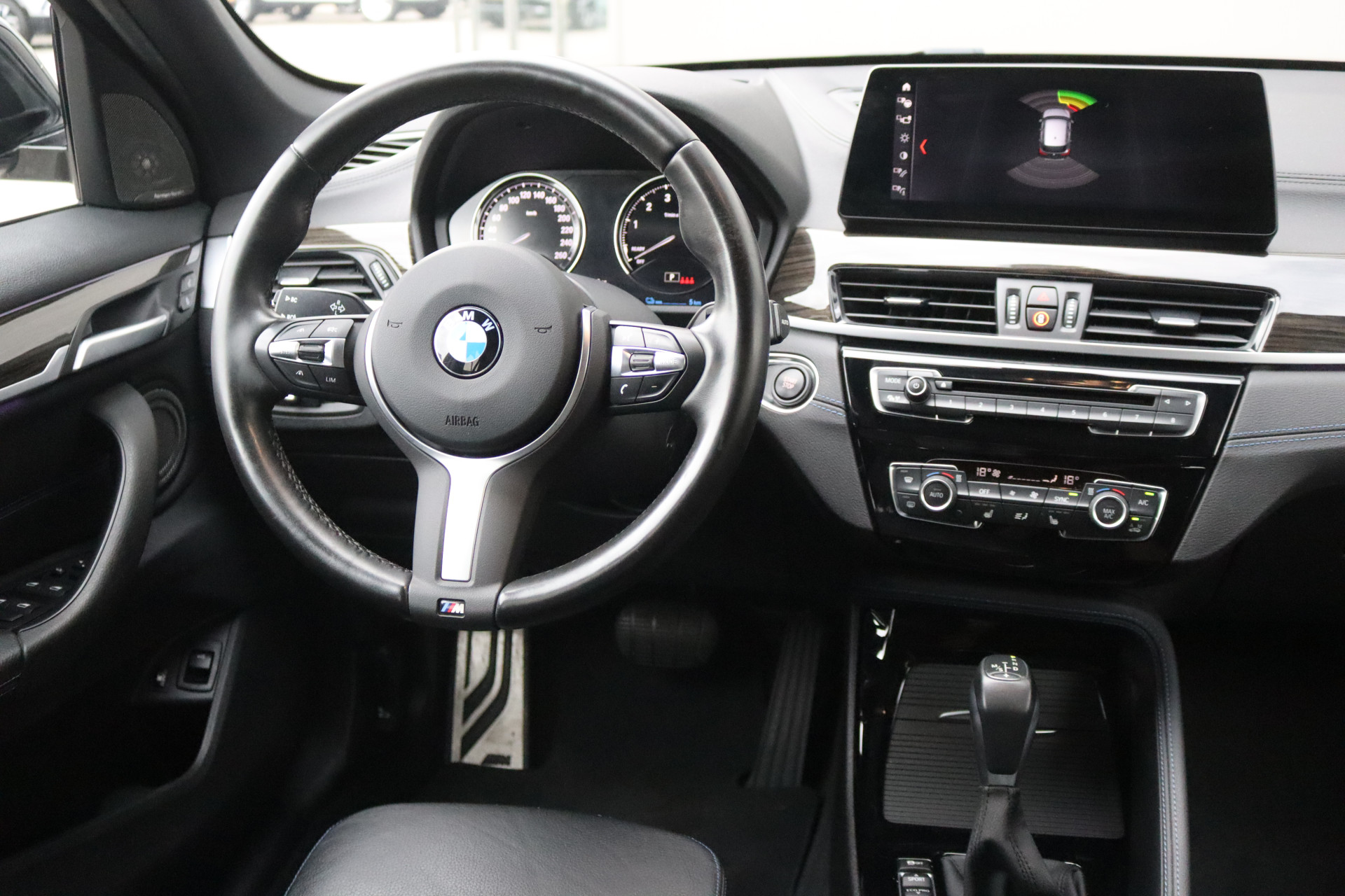 Foto van BMW X1 Xdrive25e