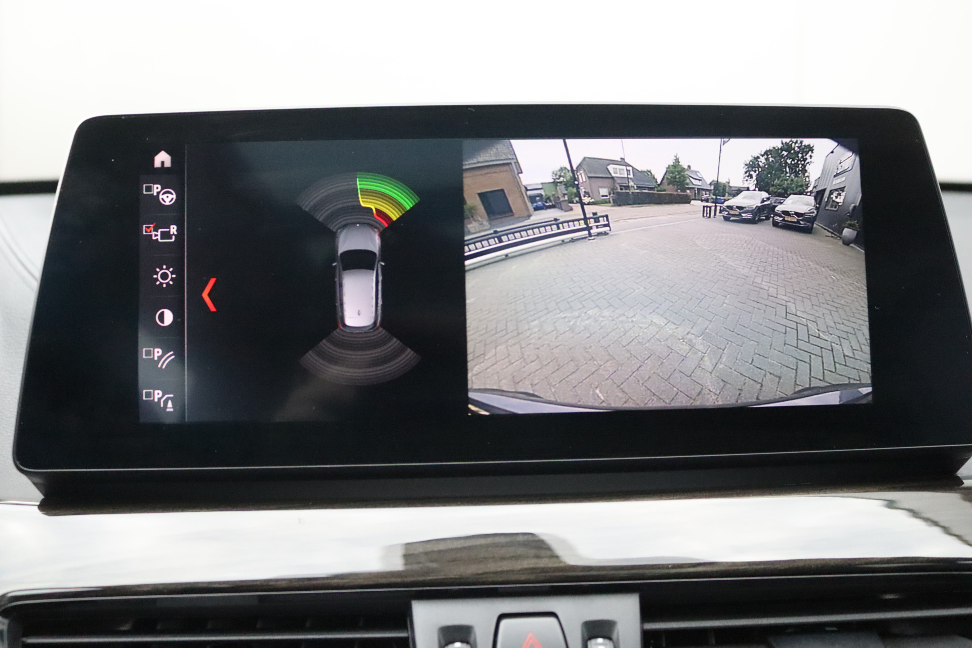 Foto van BMW X1 Xdrive25e