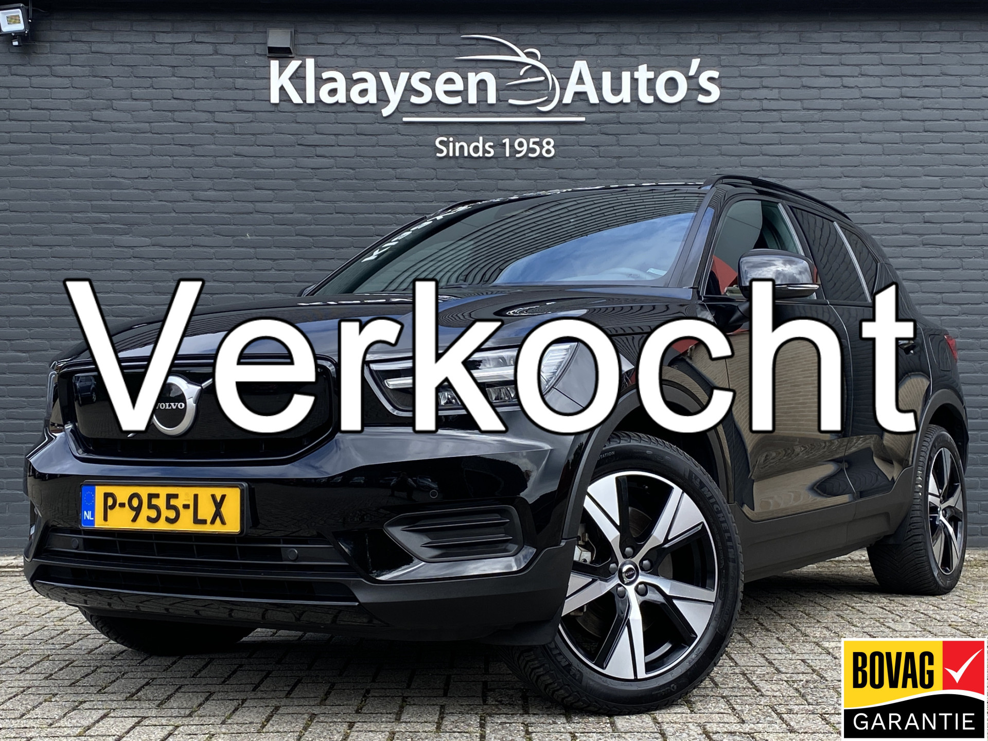 Volvo XC40 Recharge Plus 70 kWh 232 pk | 1e eigenaar | navigatie | stoel/stuurverwarming | camera | sportstoelen | BTW 2022 - voorkant