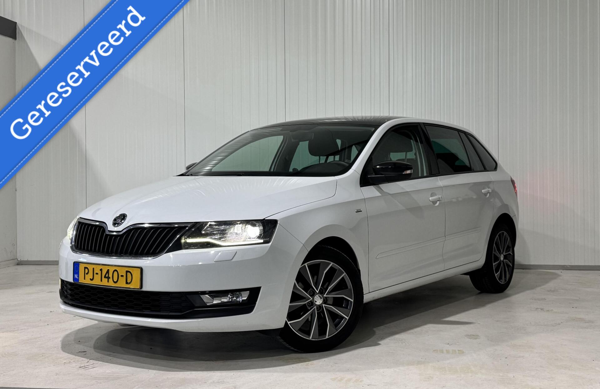Skoda Rapid 1.0 TSI |TREKHAAK|CARPLAY PANORAMADAK 2017 - voorkant