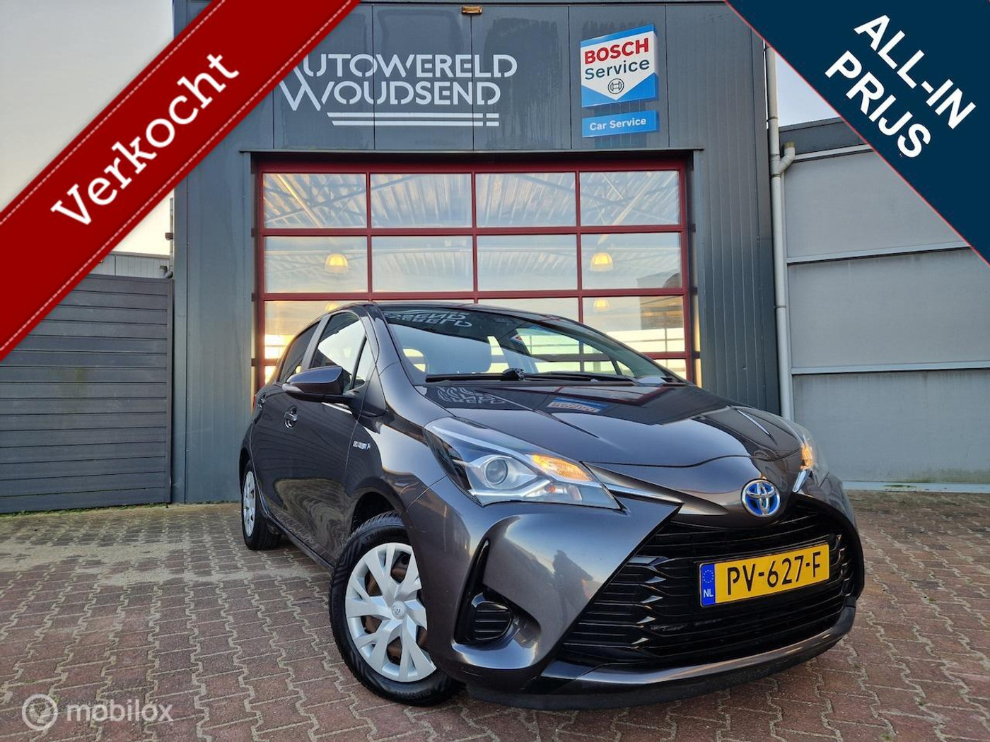Toyota Toyota Yaris Hybrid 1.5 Hybrid Aspiration 12 MND BOVAG GAR | CAMERA | NAVI | CR. C. | ECC | REGENSENSOR 2017 - voorkant