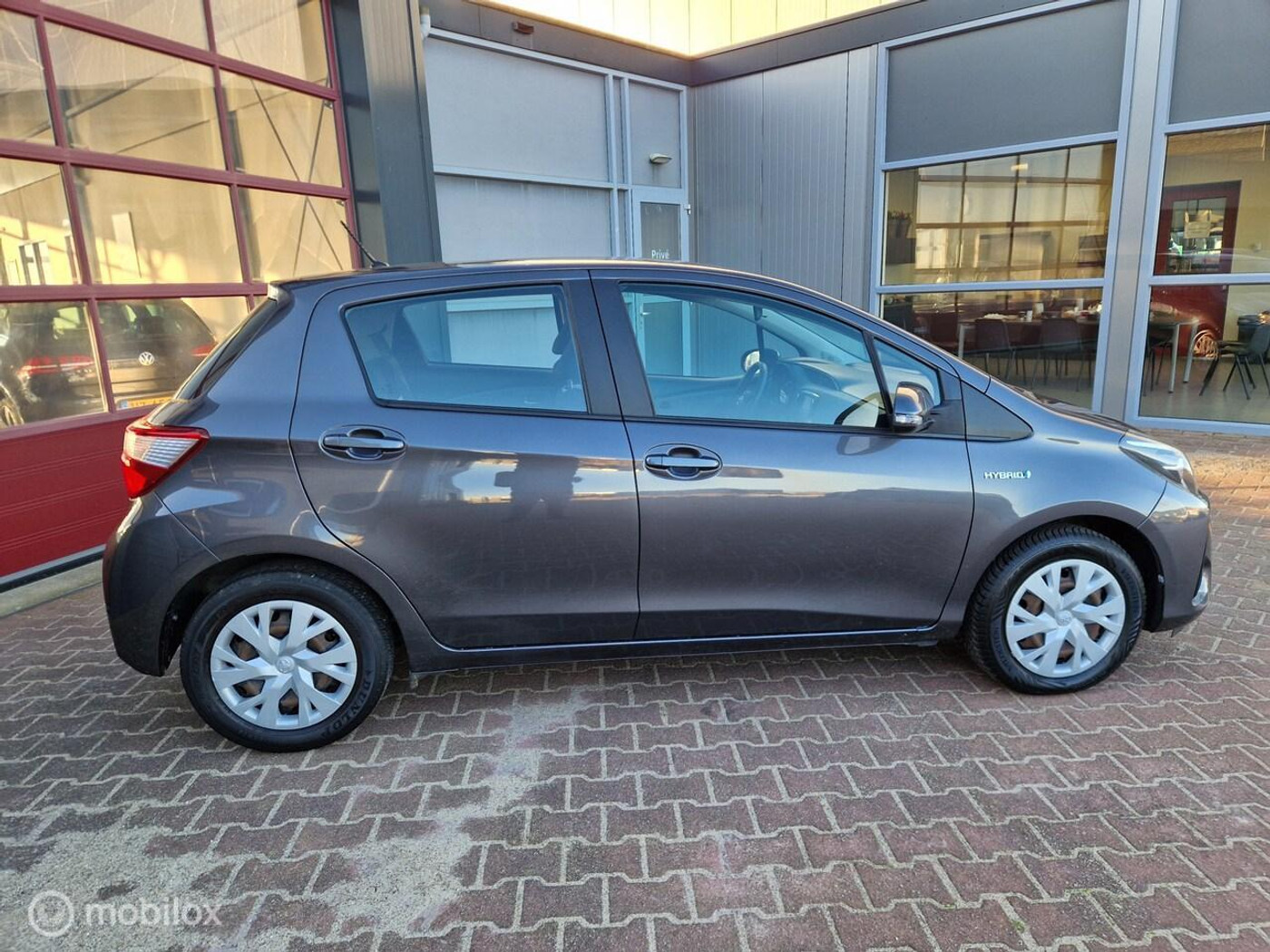 Foto van Toyota Toyota Yaris Hybrid