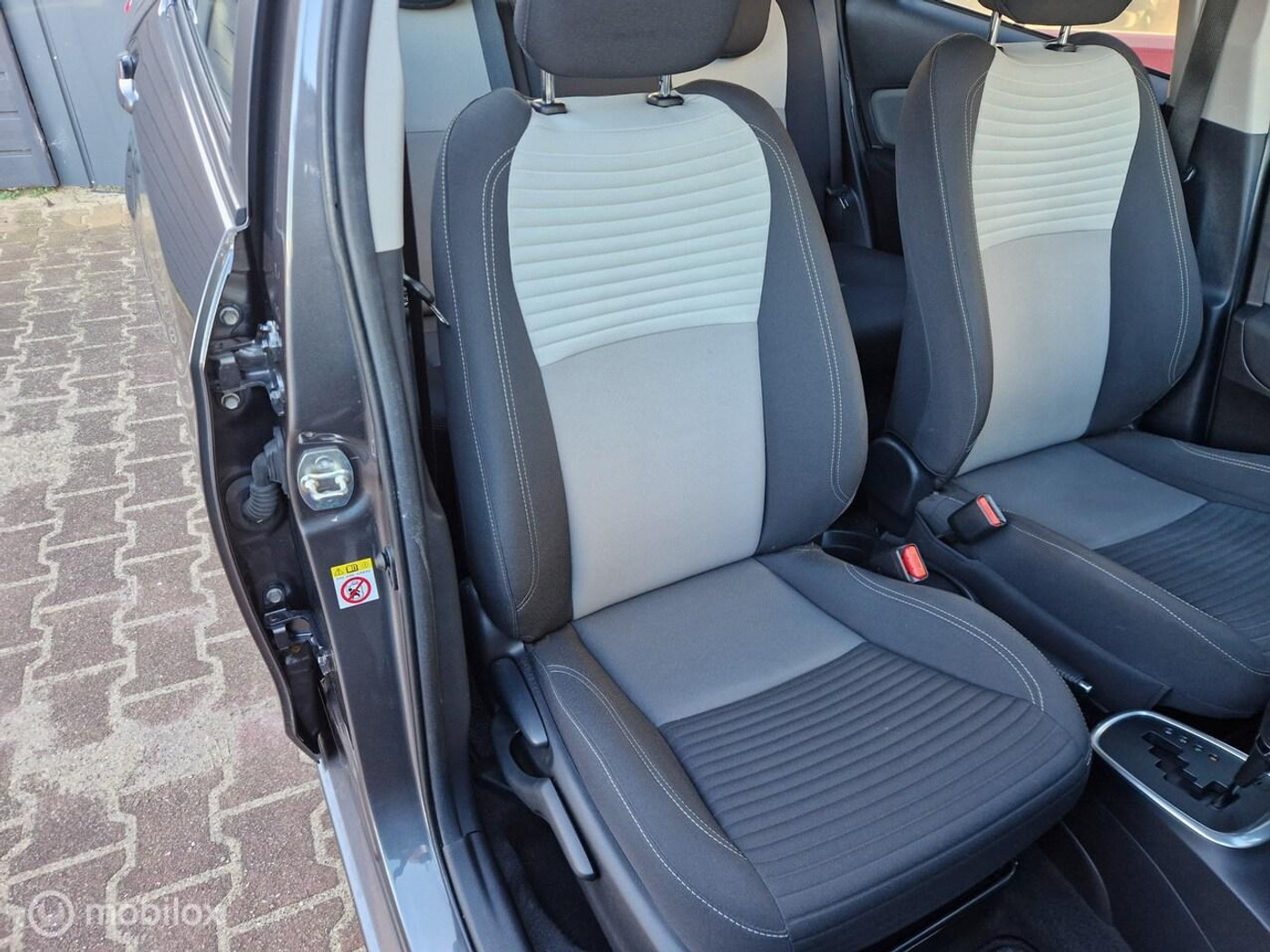 Foto van Toyota Toyota Yaris Hybrid