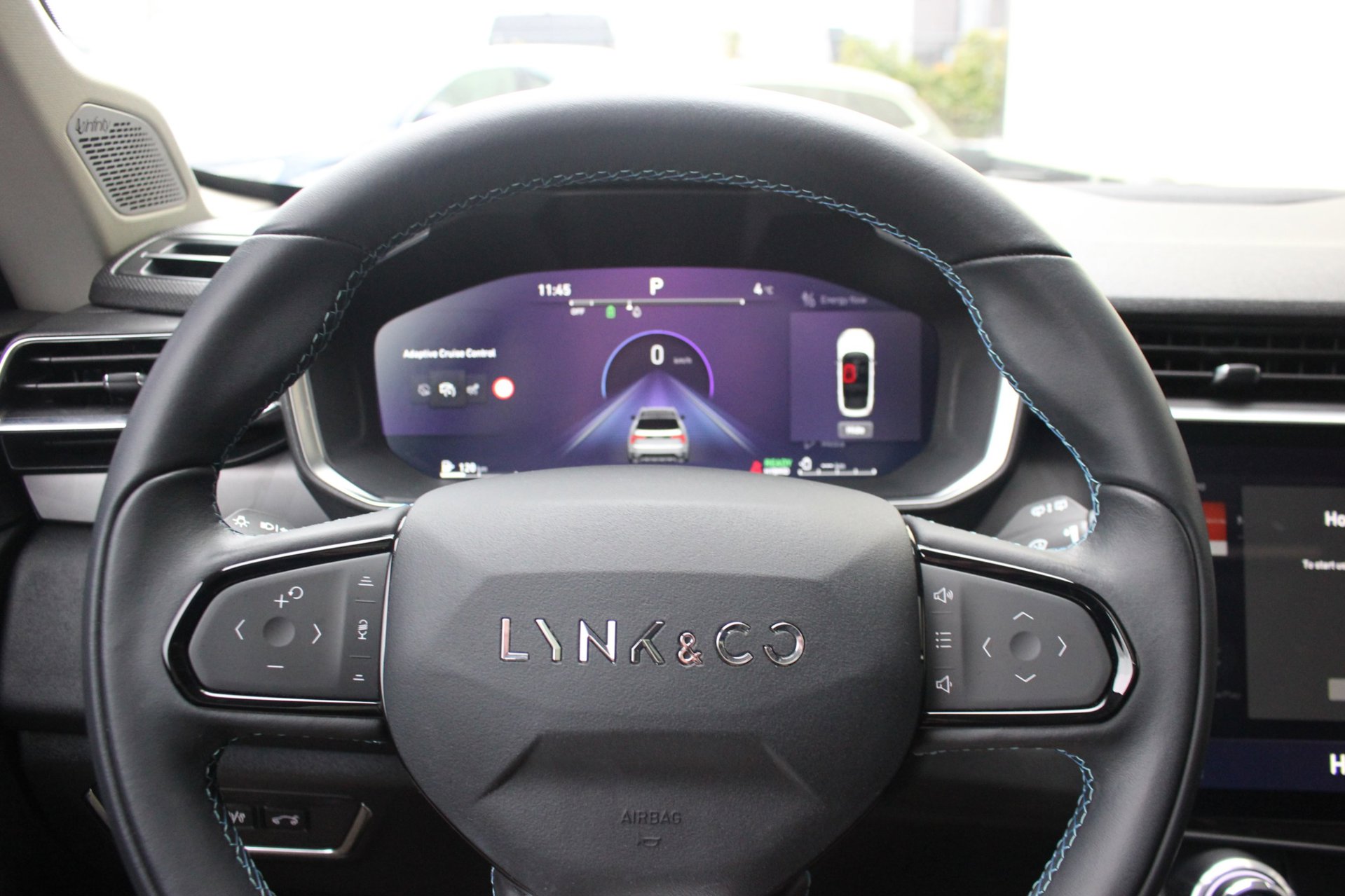 Foto van Lynk&co LYNK & Co 01
