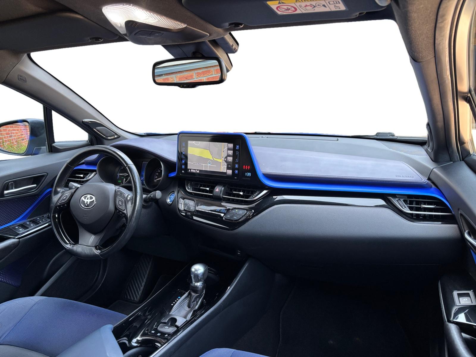Foto van Toyota Toyota C-hr