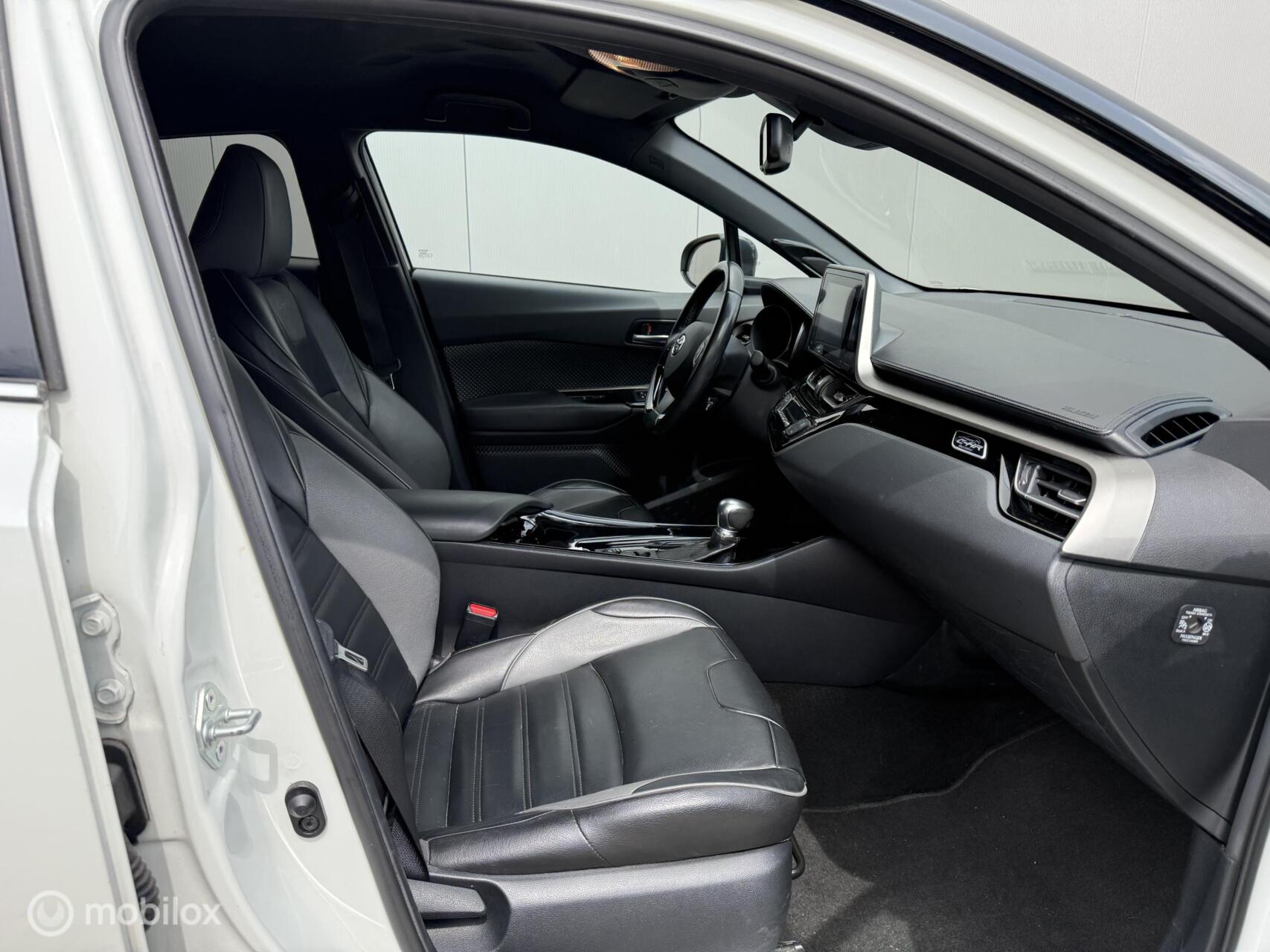 Foto van Toyota Toyota C-hr