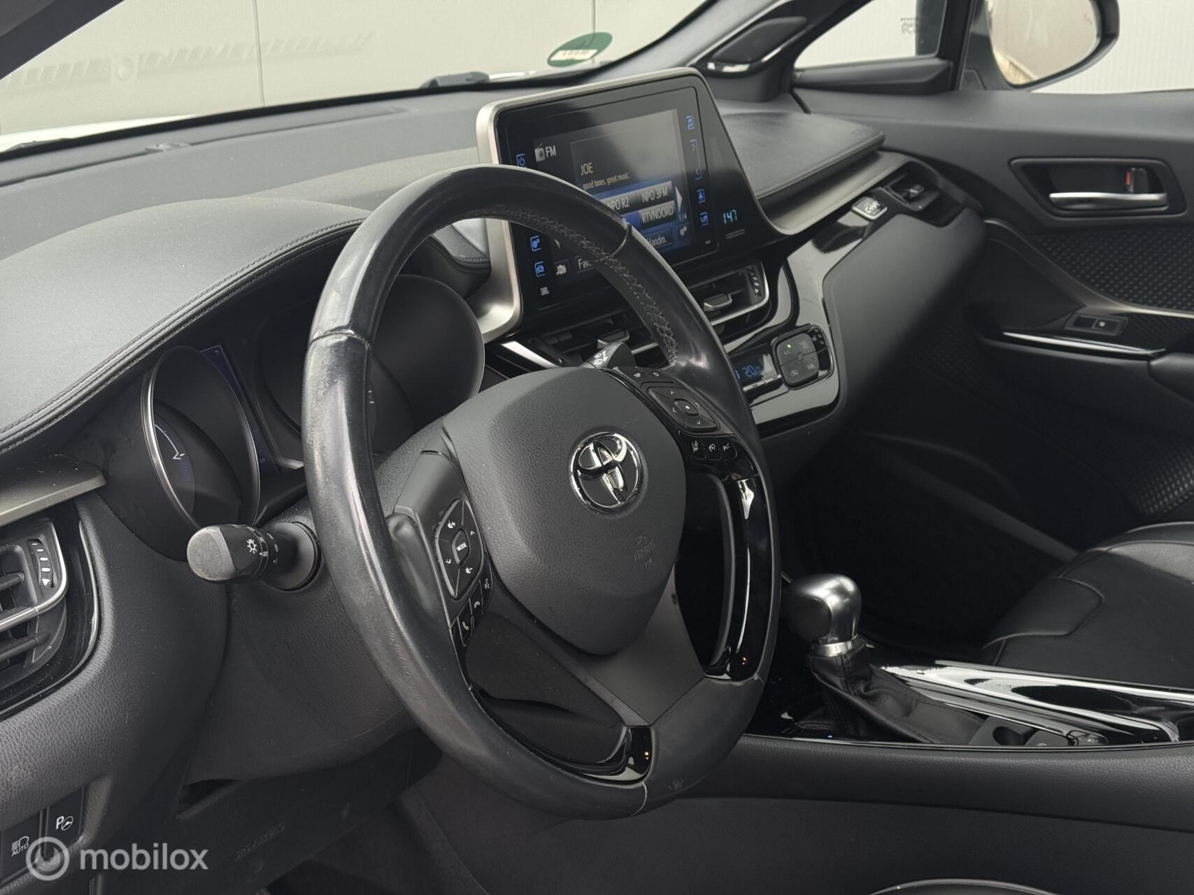Foto van Toyota Toyota C-hr