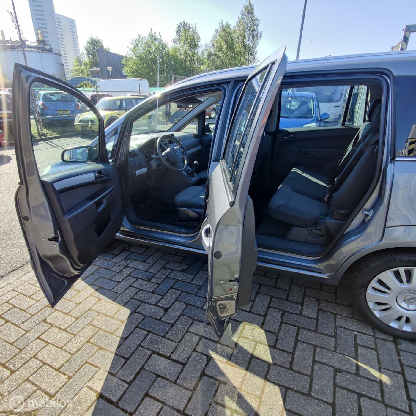 Foto van Opel Zafira