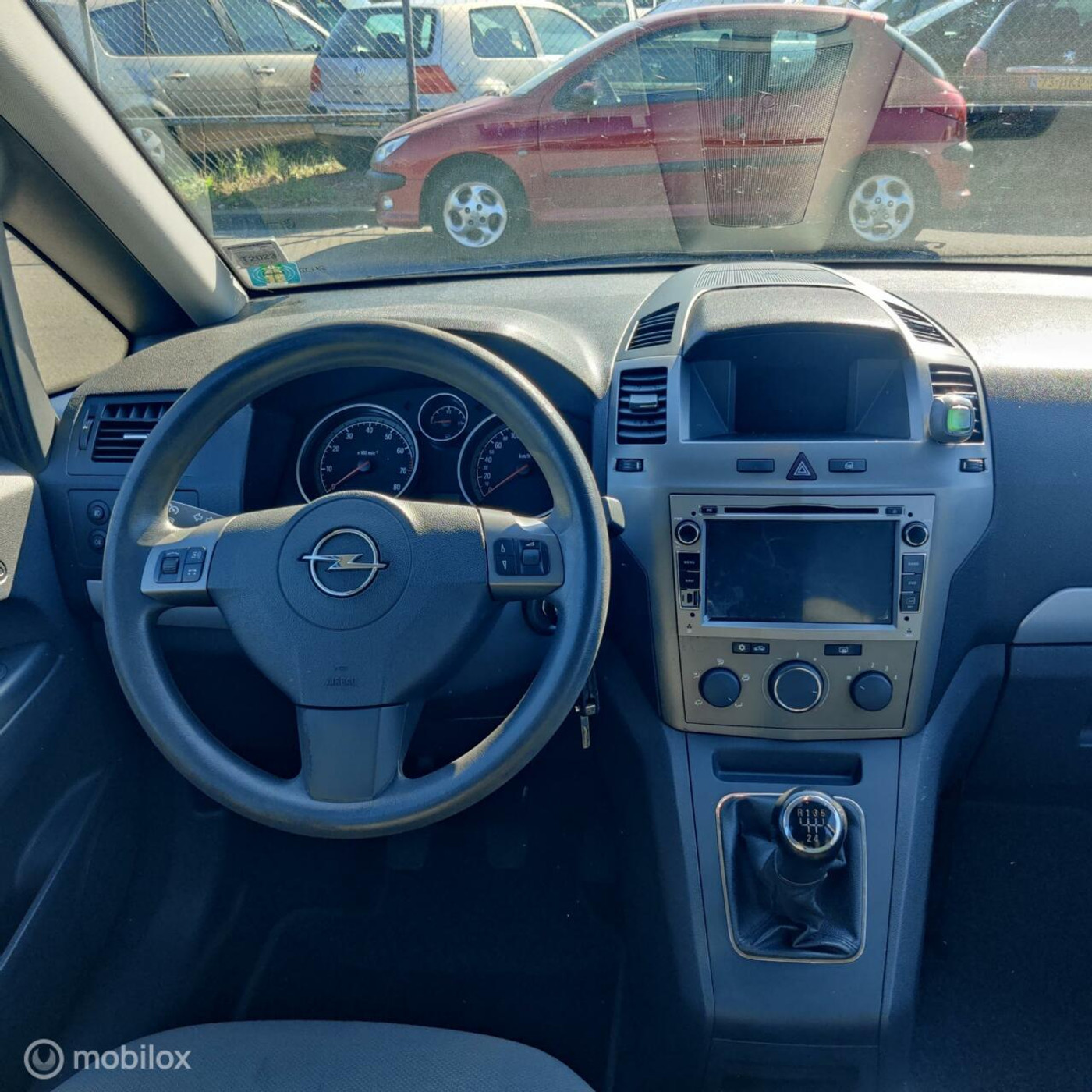 Foto van Opel Zafira