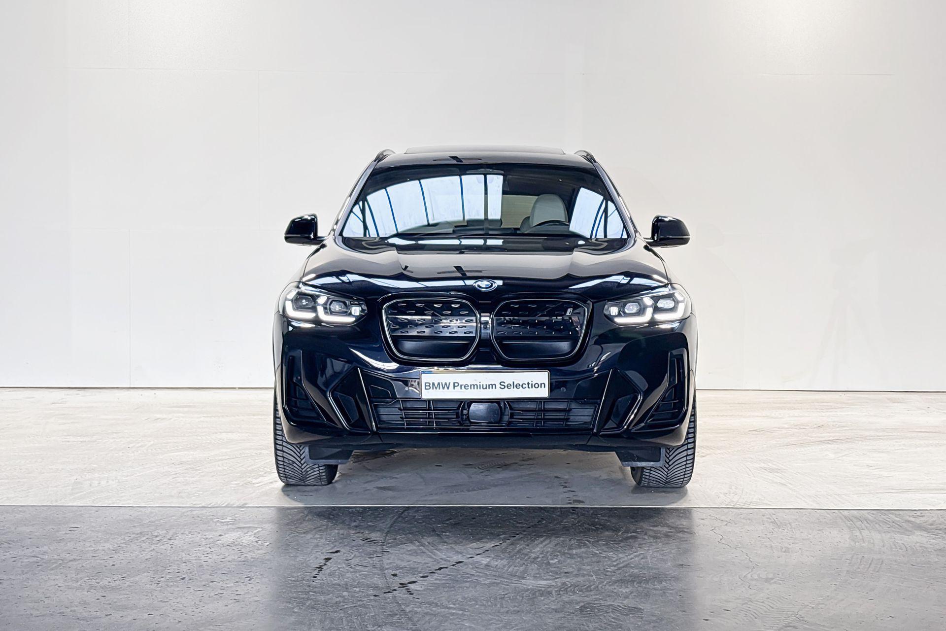 Foto van BMW Ix3