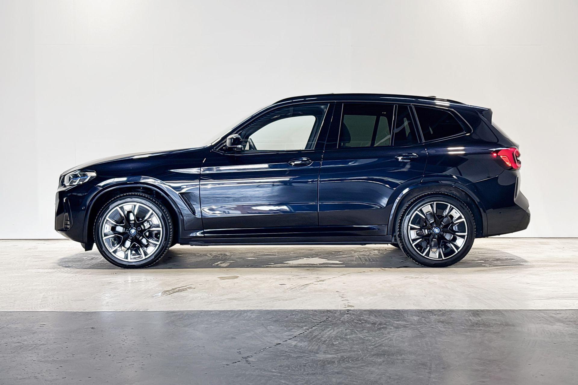 Foto van BMW Ix3