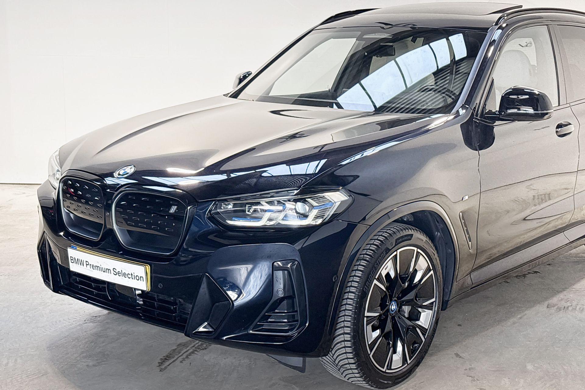 Foto van BMW Ix3