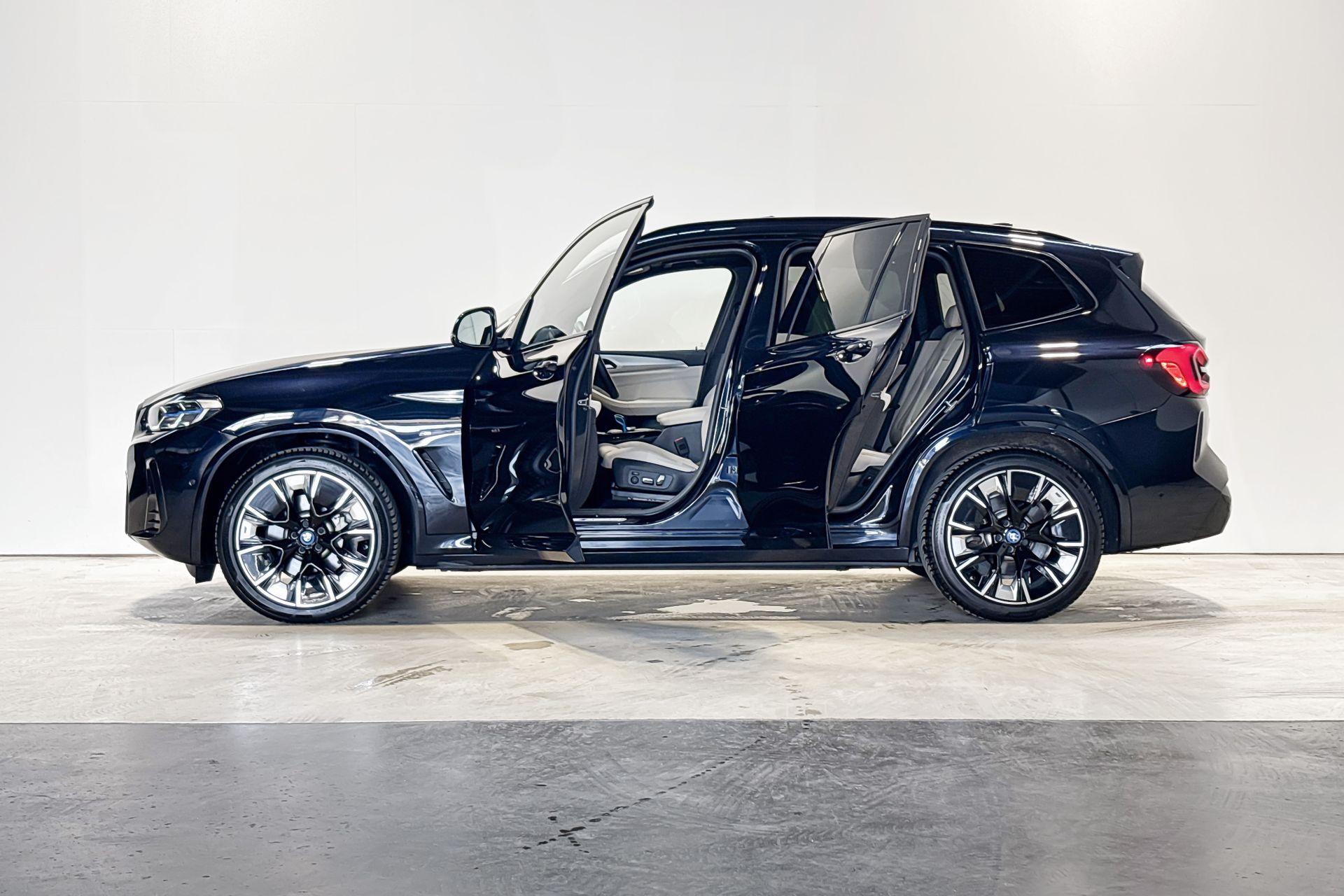 Foto van BMW Ix3