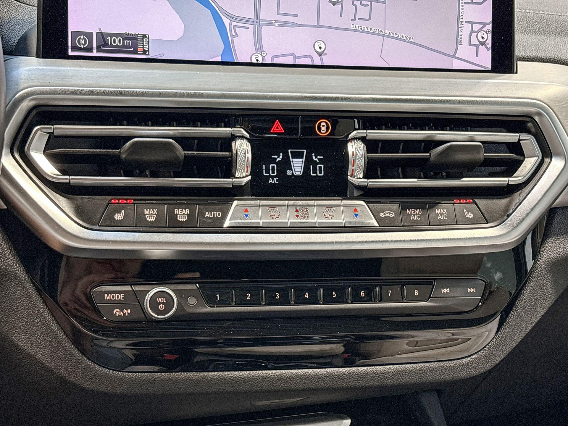 Foto van BMW Ix3