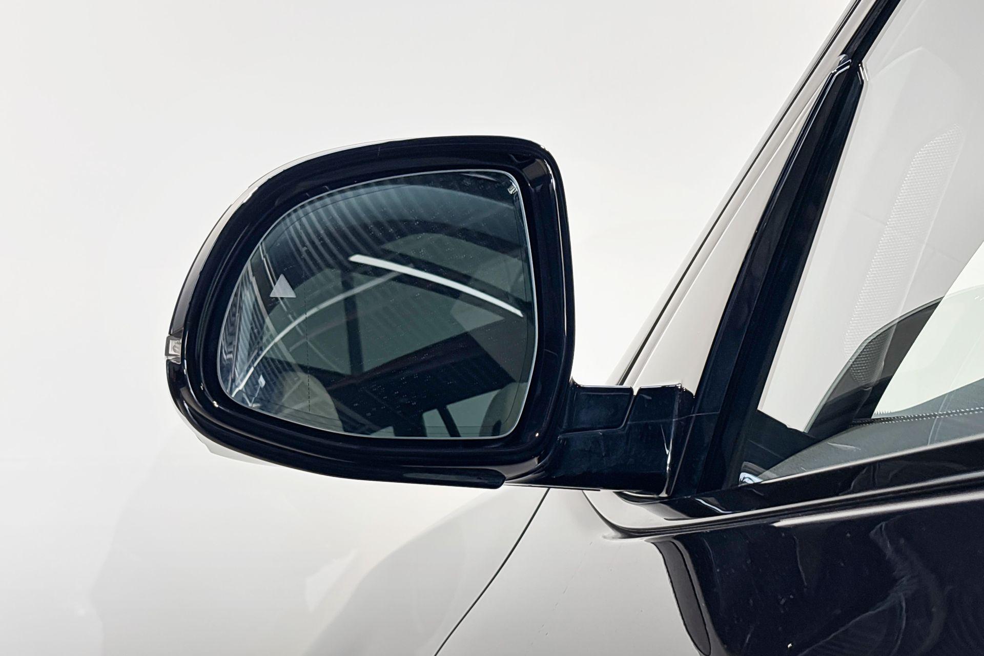 Foto van BMW Ix3