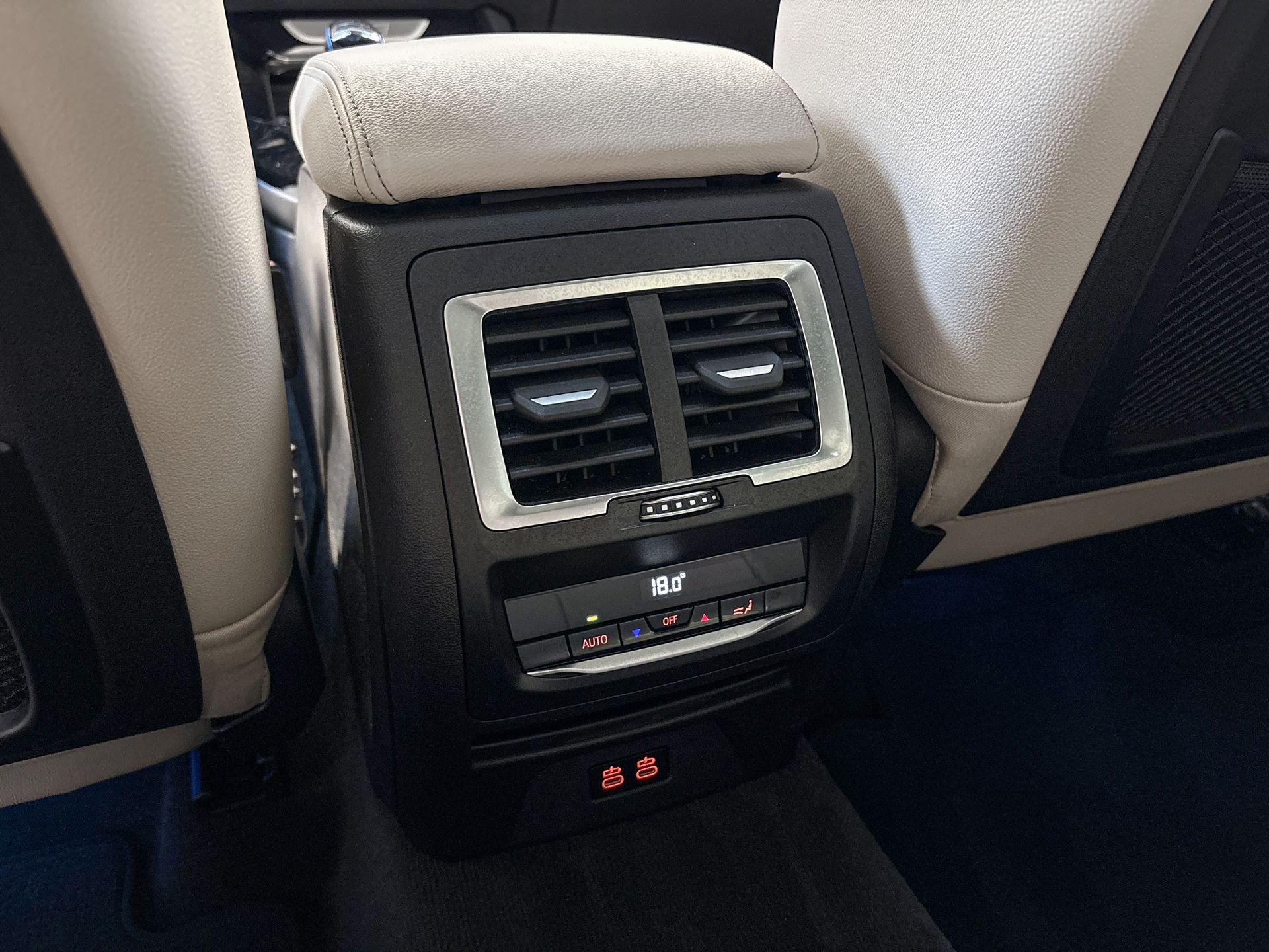 Foto van BMW Ix3