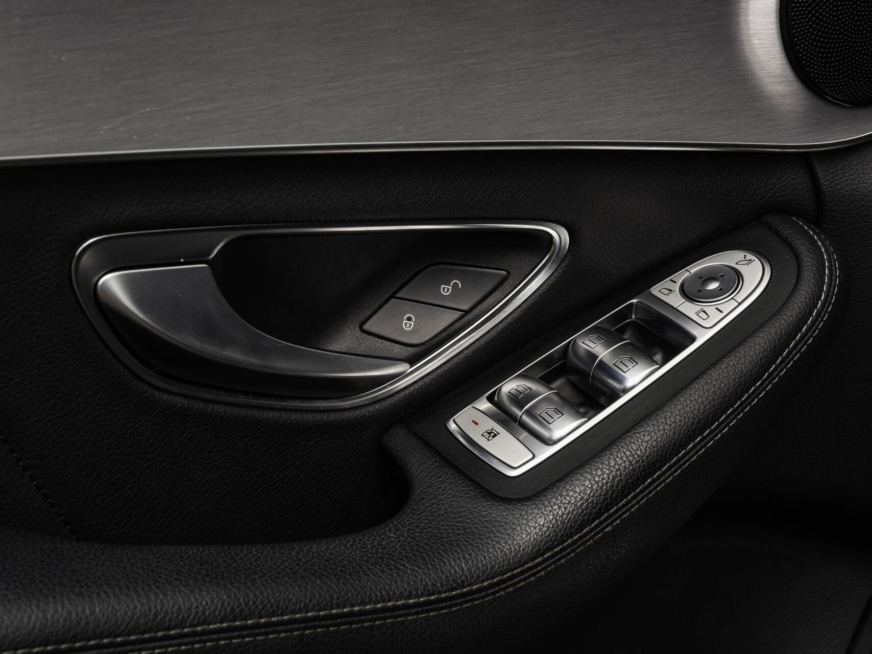 Foto van Mercedes-Benz C 200