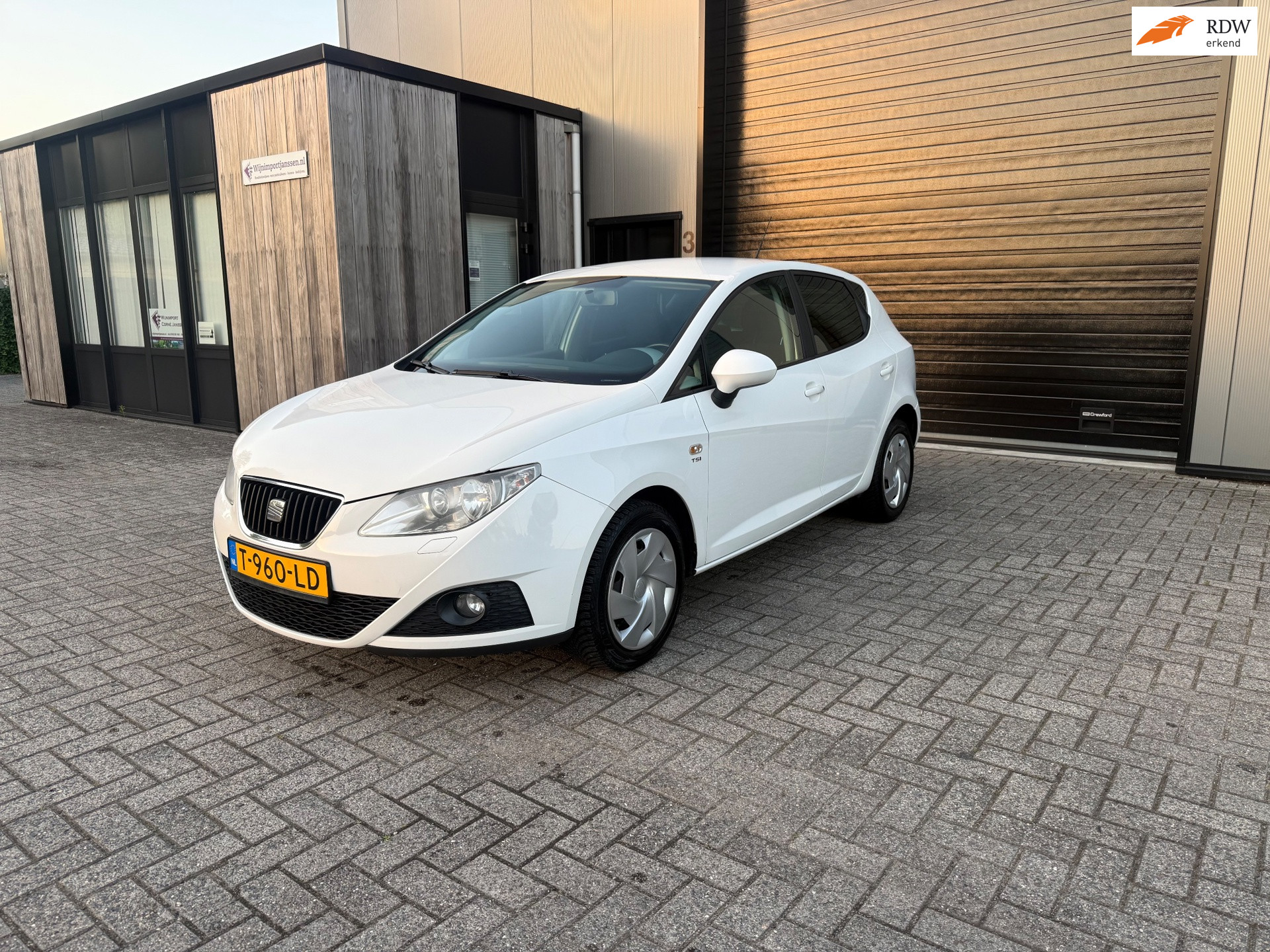 Seat Ibiza |1.2 TSI Sport | Airco | Cruise control |APK | ELEK.RAMEN|STOELVERWARMING 2011 - voorkant